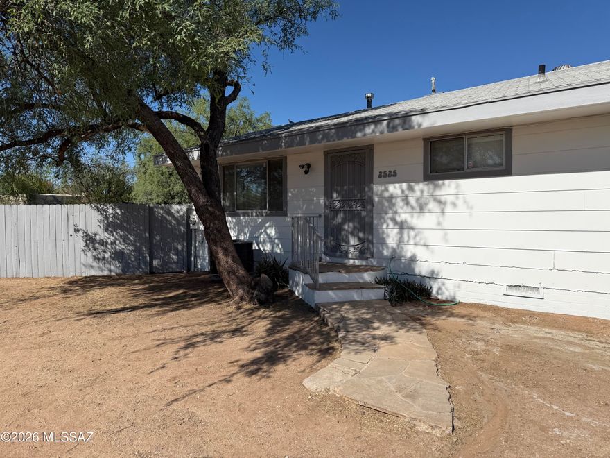 Welcome to this completely updated single-family starter home located in the historic Jefferson Park neighborhood!  A charming 1975 ranch-style, 960 square-foot home, features 2 bedrooms and 2 bathrooms.  New interior & exterior paint, new appliances, and new window blinds.  Honey-stained maple cabinets.  Ceiling fans & lots of storage.  The property sits on a large 8,276 s.f. corner lot and features a huge fenced yard, a storage shed, and a raised outdoor patio. Plenty of room for parking-east & north sides of home & behind the back fence.   It is exceptionally close to the University of Arizona & Banner Hospital (just minutes away).  Also close to Salpointe High School, shopping, & restaurants! No HOA!  Would also make a great rental home!  Hurry, this home won't last long at this price!