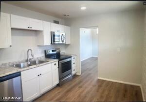 3706 E Garden Street