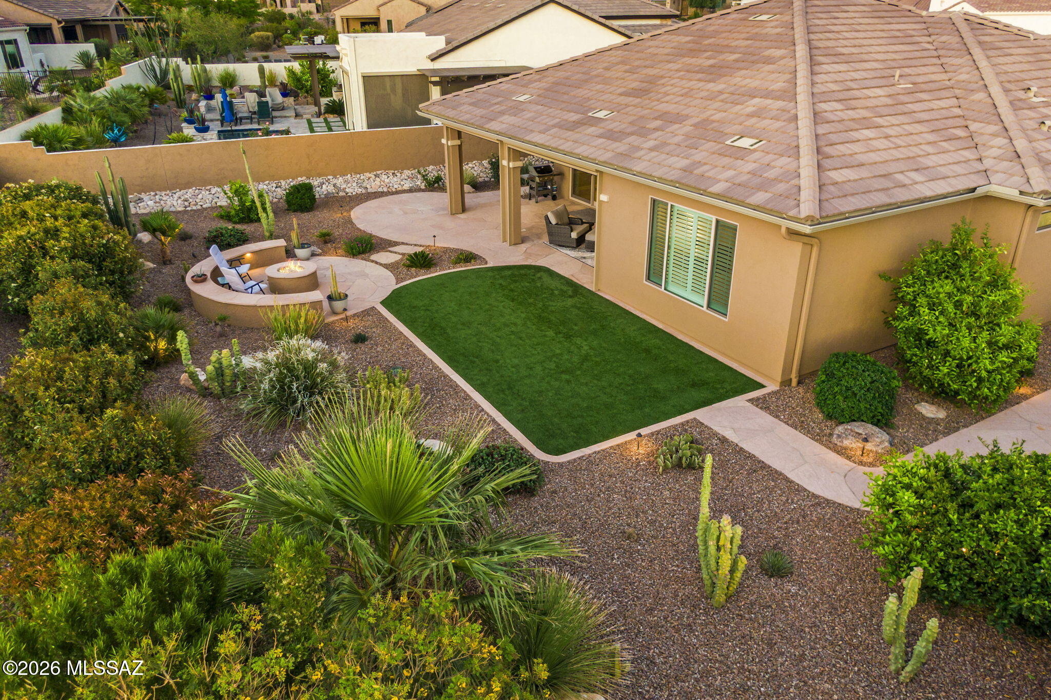 60152 E Blue Palm Drive