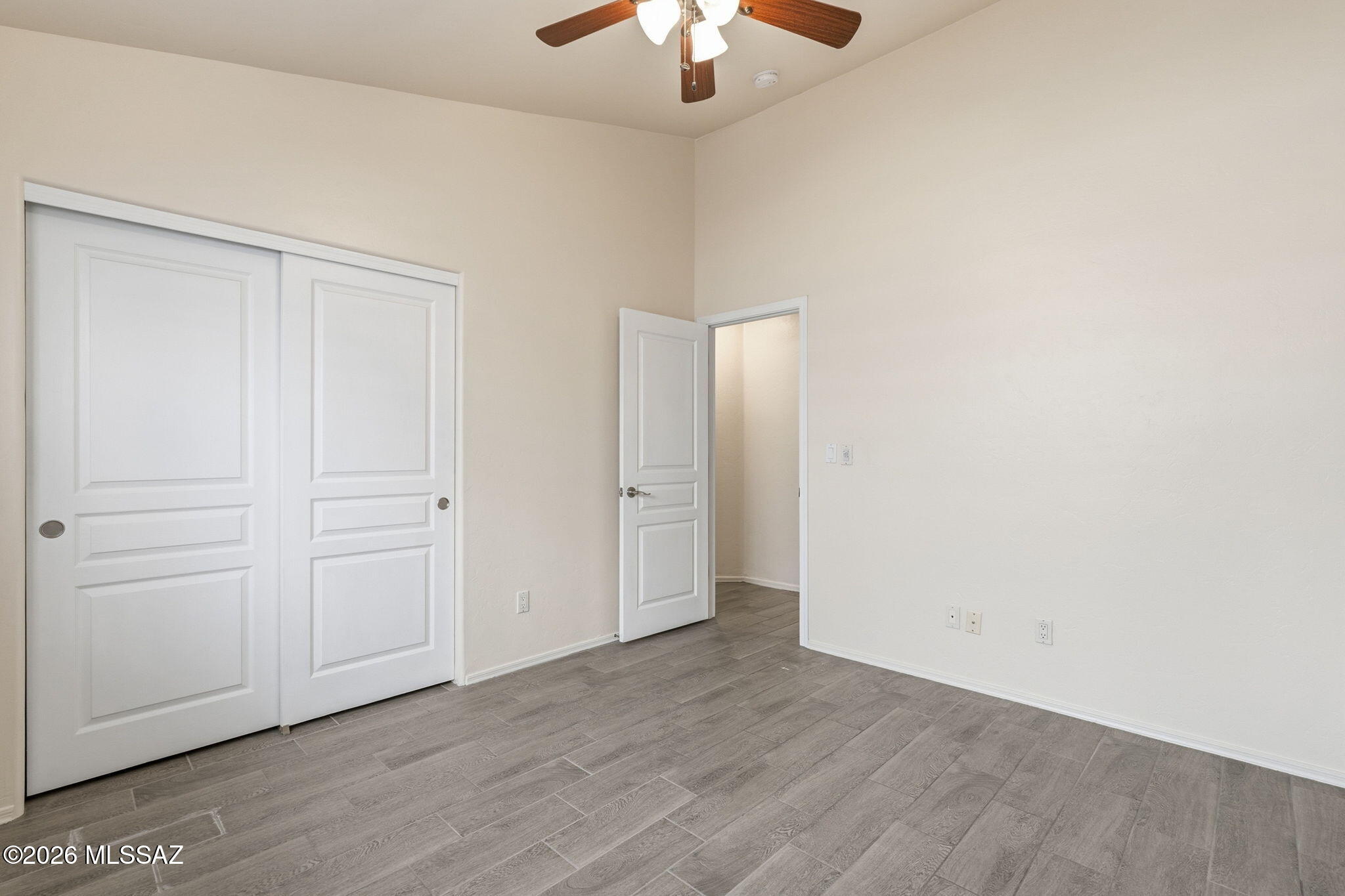 Sabino Mountain (1-290) - Residential