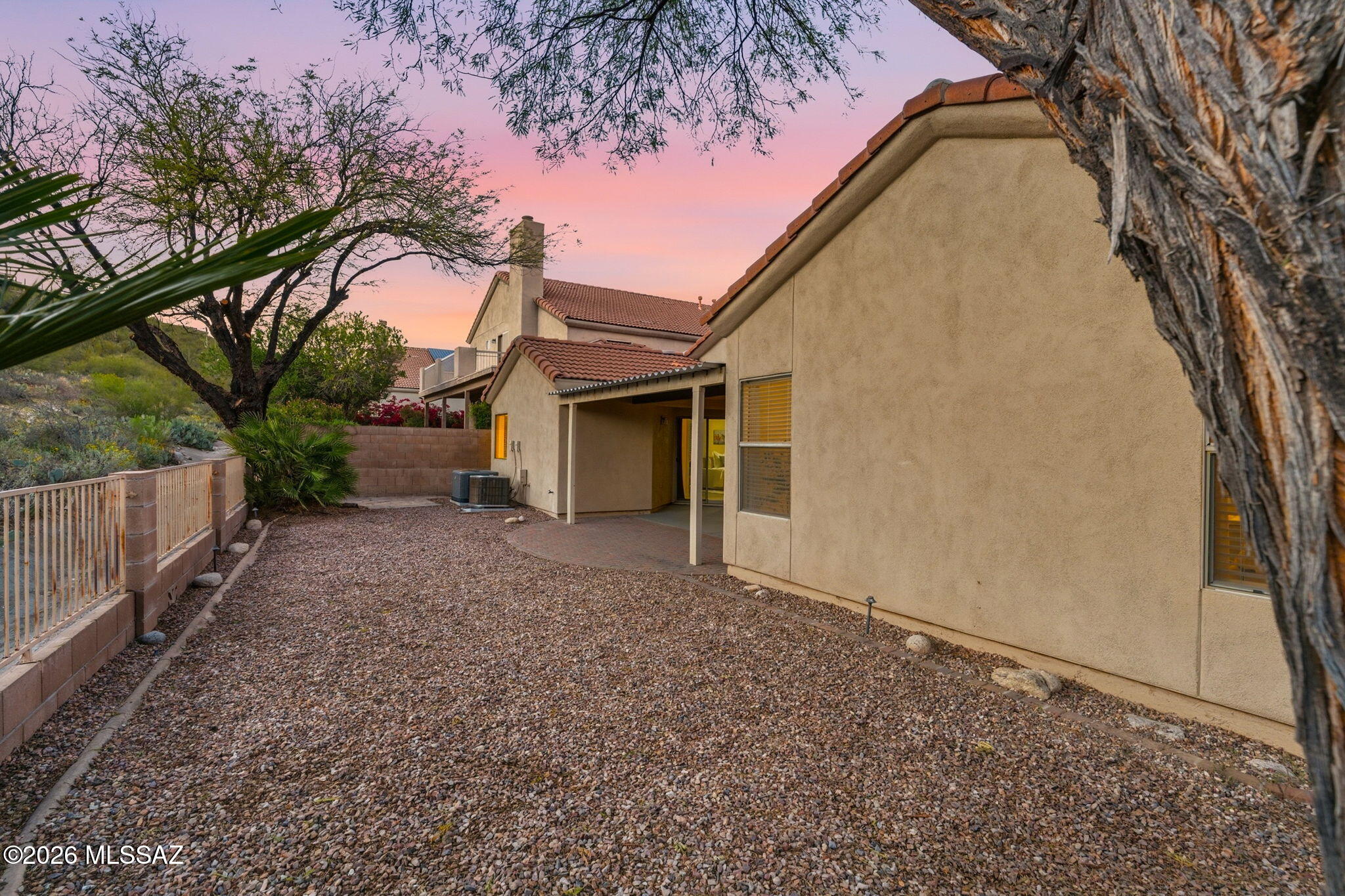 Sabino Mountain (1-290) - Residential