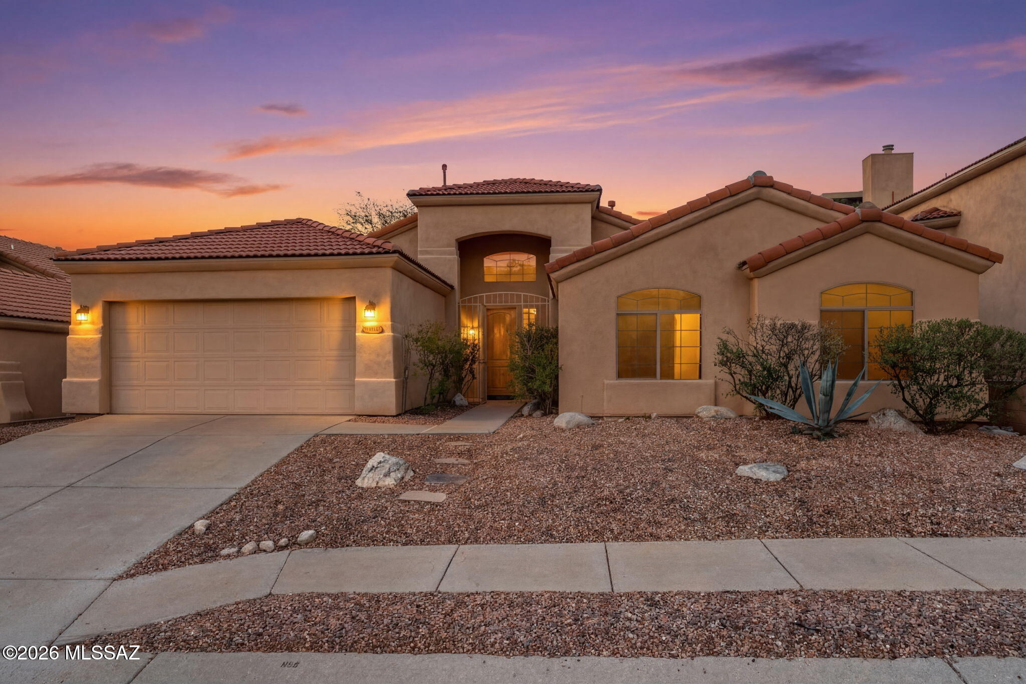 Sabino Mountain (1-290) - Residential