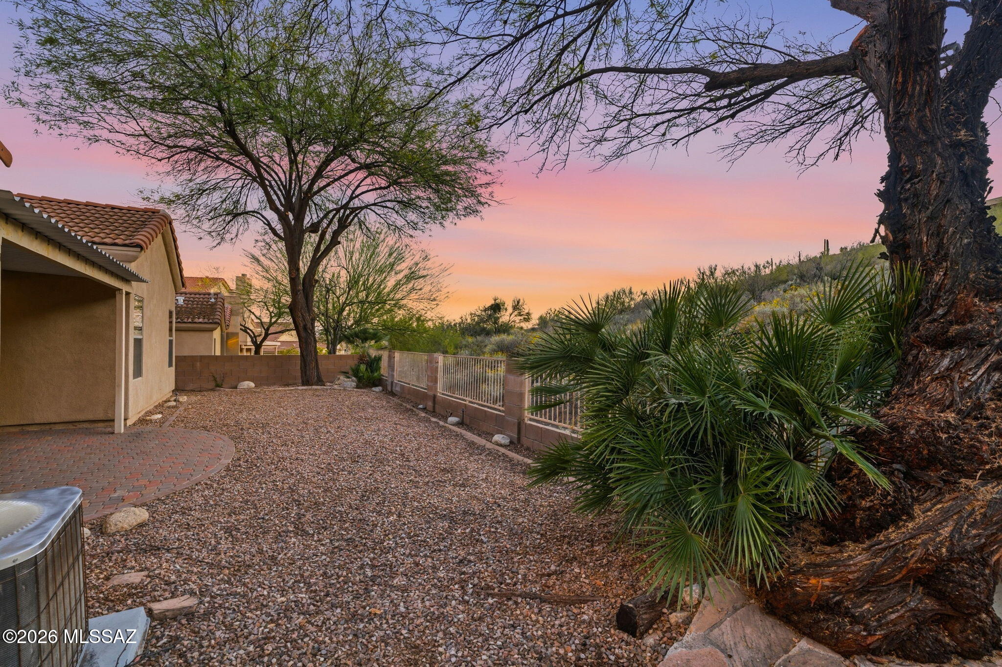 Sabino Mountain (1-290) - Residential
