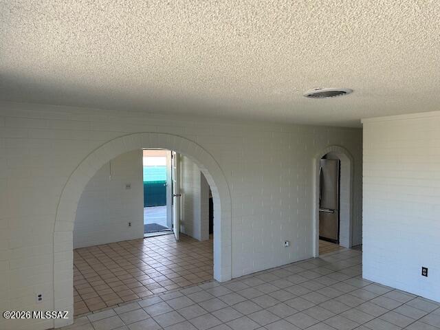 1527 W Niagara Street