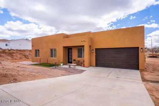 Rio Rico Ranchettes 18 - Residential Lease