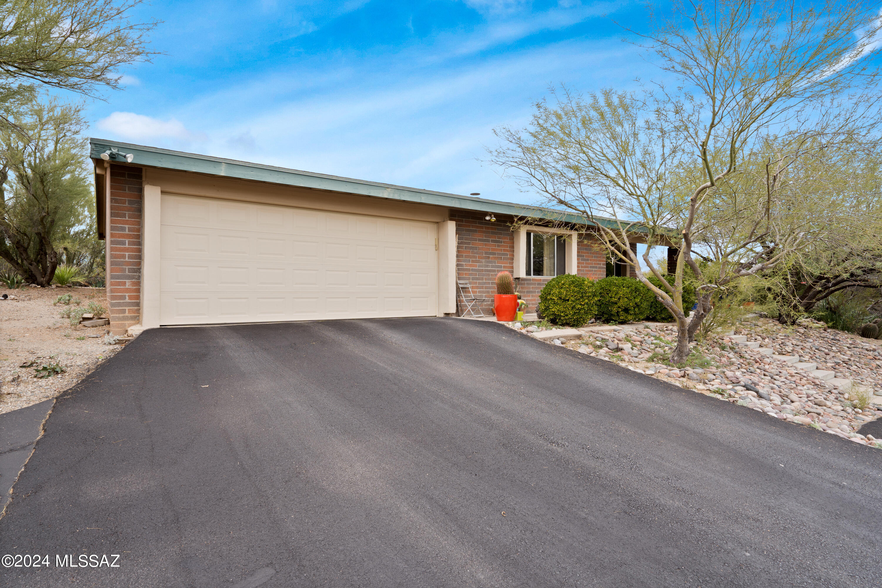 Saguaro Cerro Estates - Residential