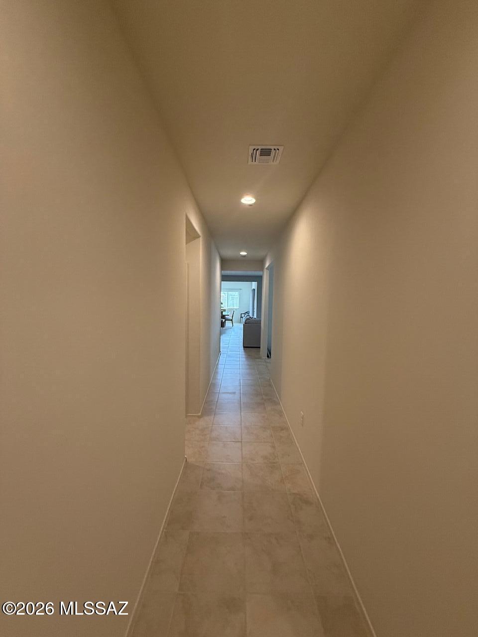 805 W Calle Falerno