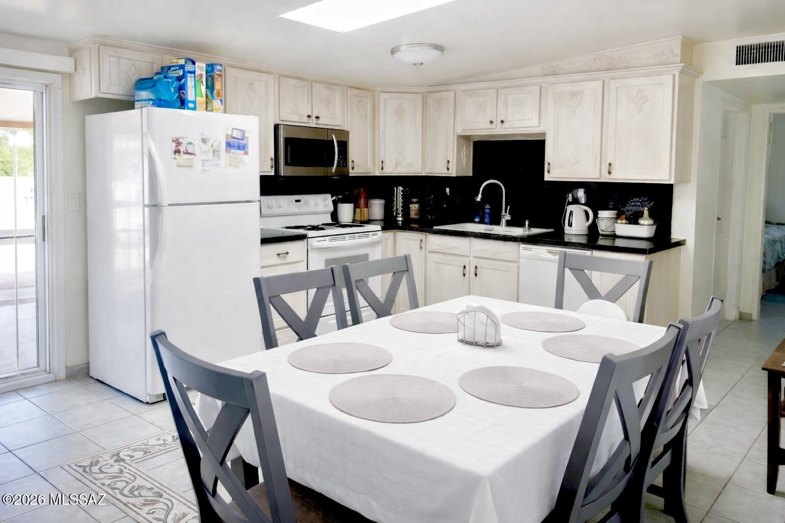 Fiesta Park - Residential