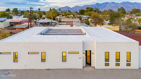 2227 E Helen Street Tucson AZ 85719