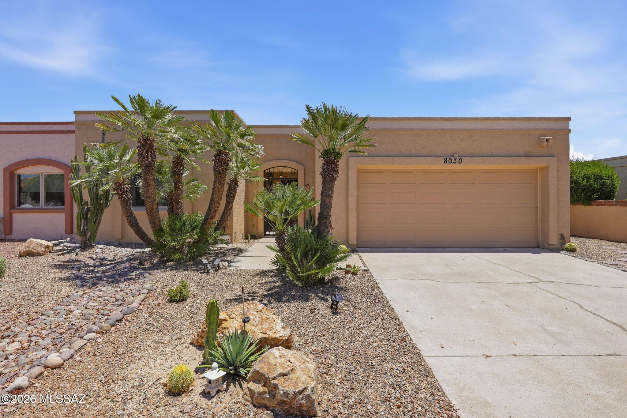 8030 N Casas Cameo