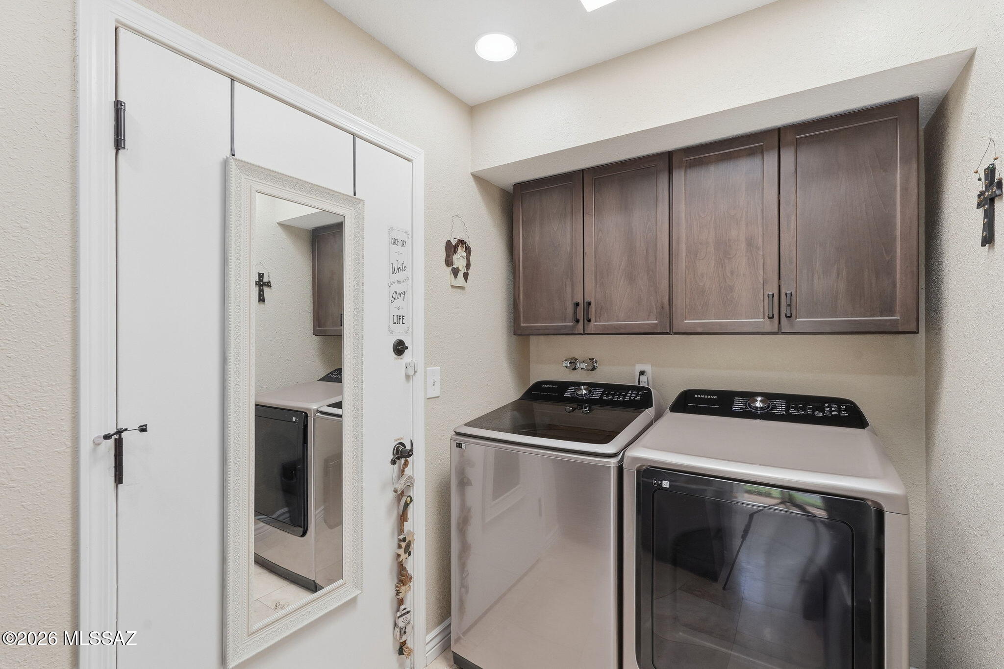 Casas Del Oro Norte (89-130) - Residential