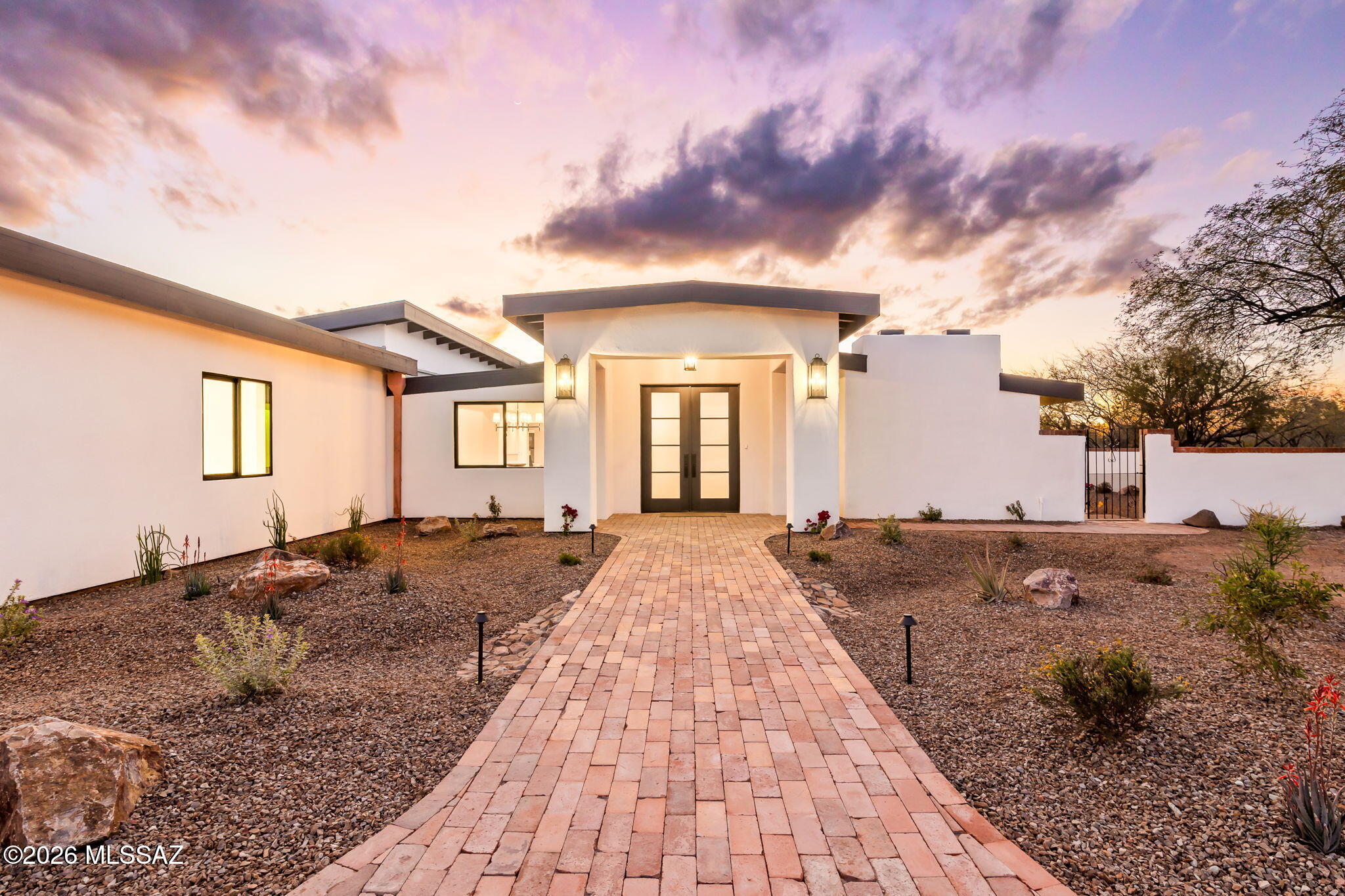 602 S Vía Guadalupe