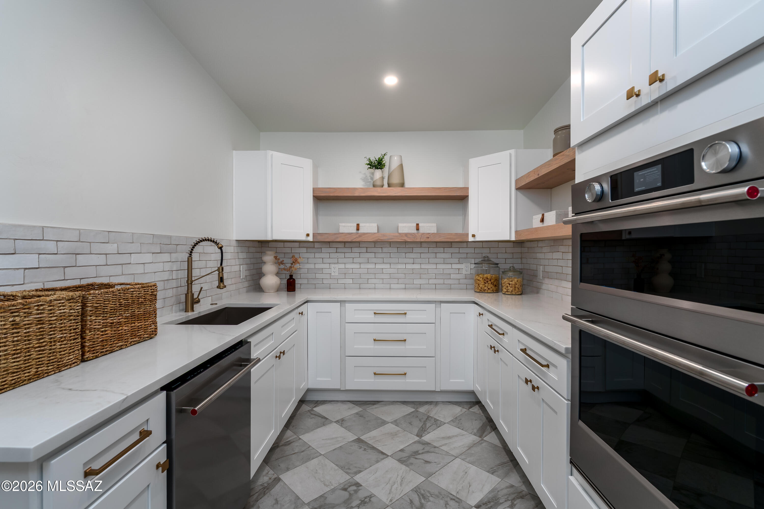 Colonia Solana - Residential