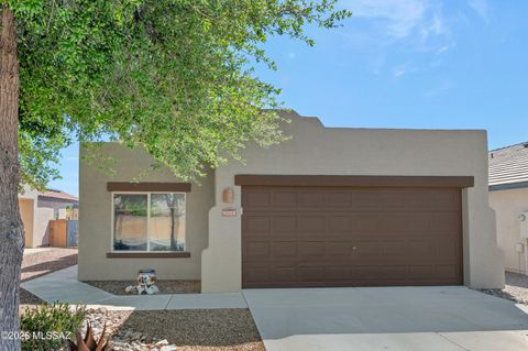 Photo of 9008 N School Hill Drive, Tucson, AZ 85743 (MLS # 22607596)