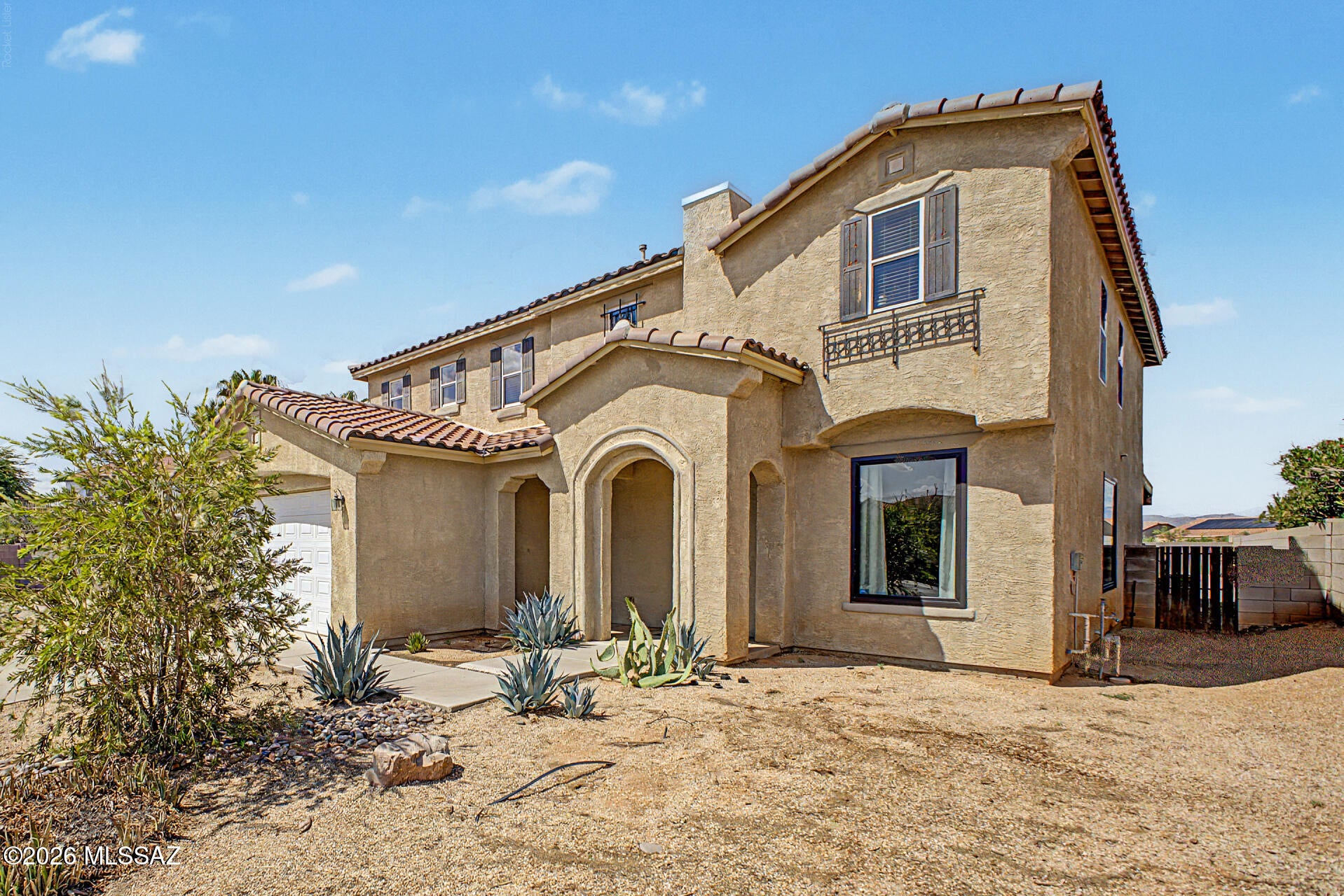 8136 W Booted Eagle Court
