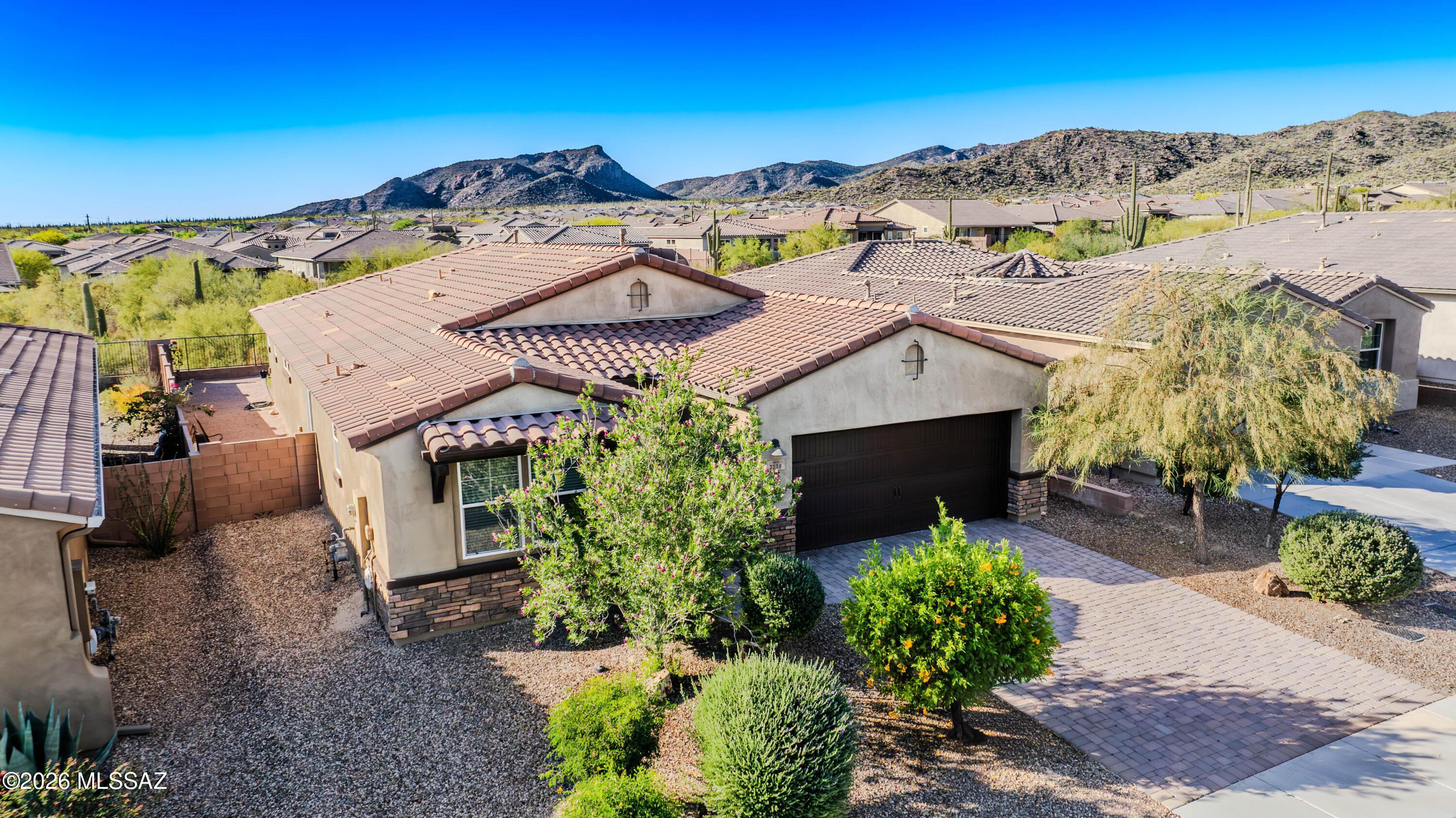 Blue Agave At Dove Mountain - Residential