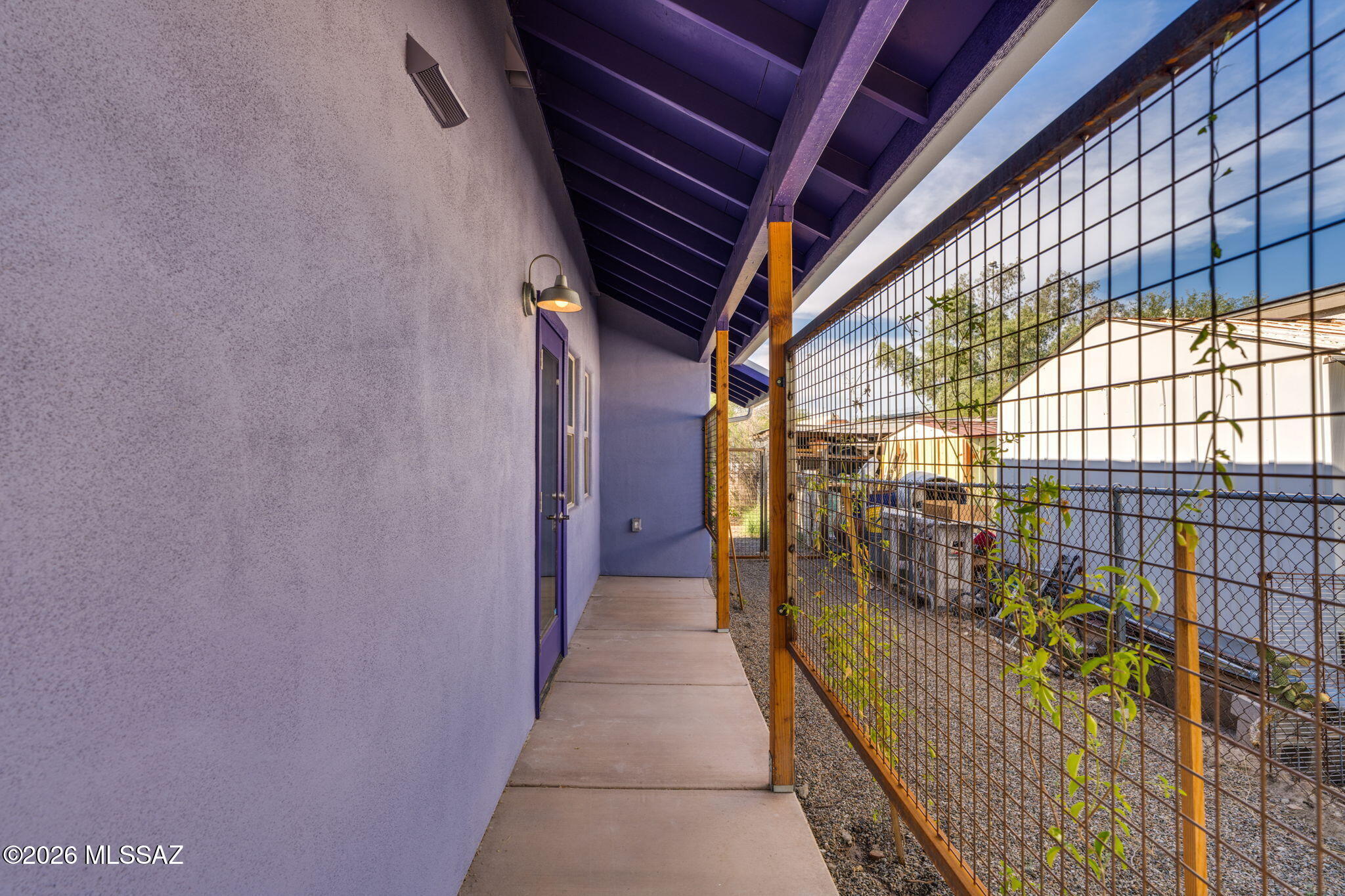 822 W Green Street