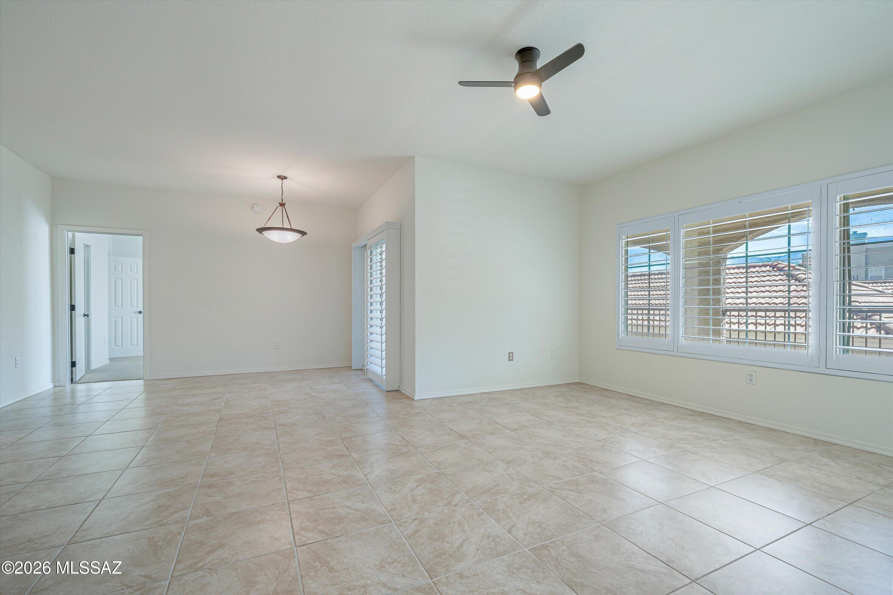 1500 E Pusch Wilderness Drive 5203