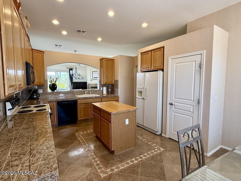 2425 W Tortolita Bluffs Drive
