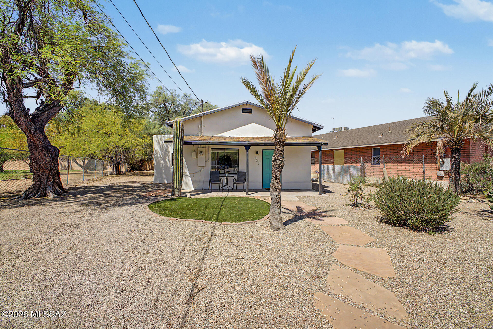 809 N Contzen Avenue