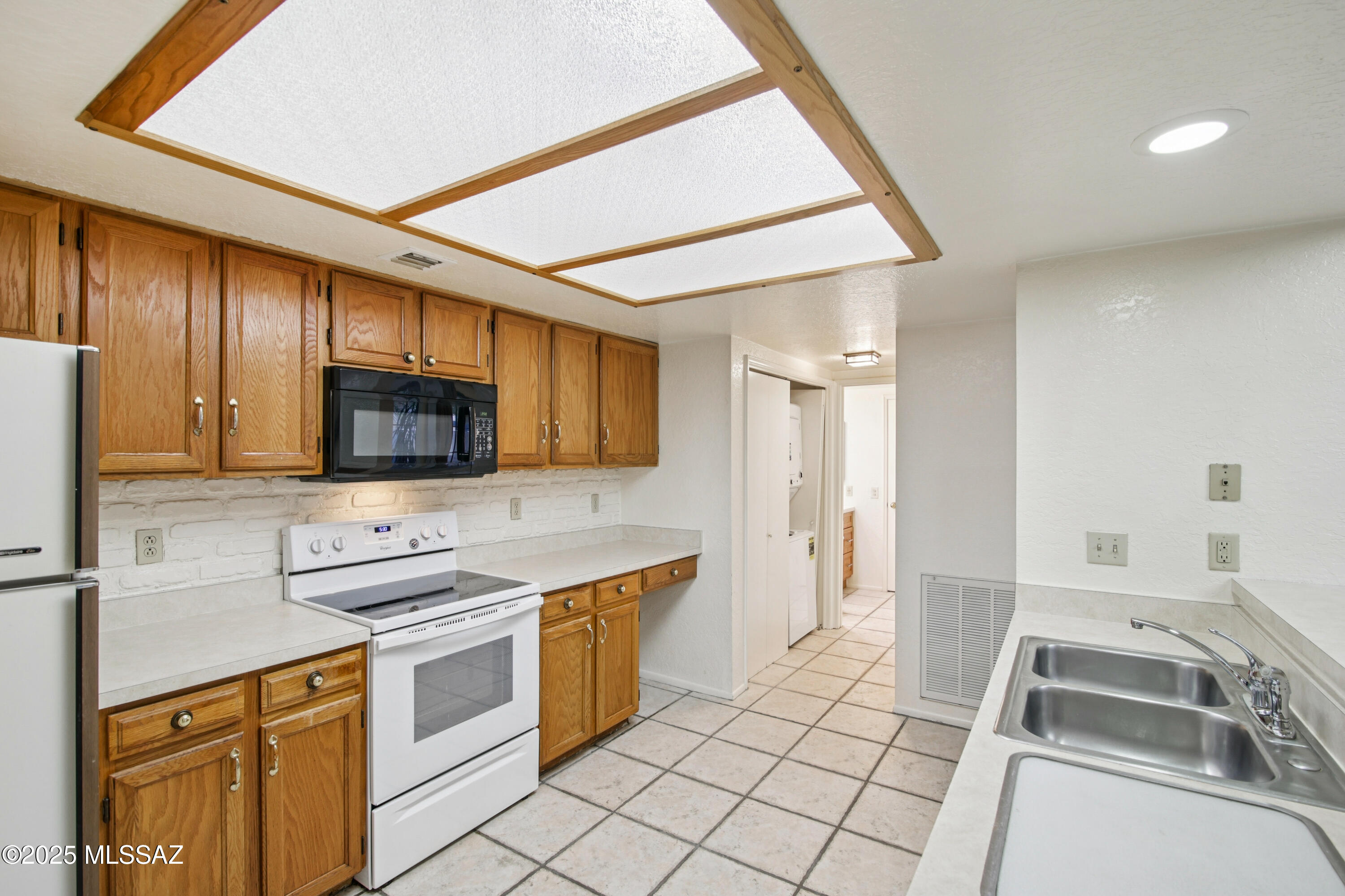 River Grove Condos. - Residential
