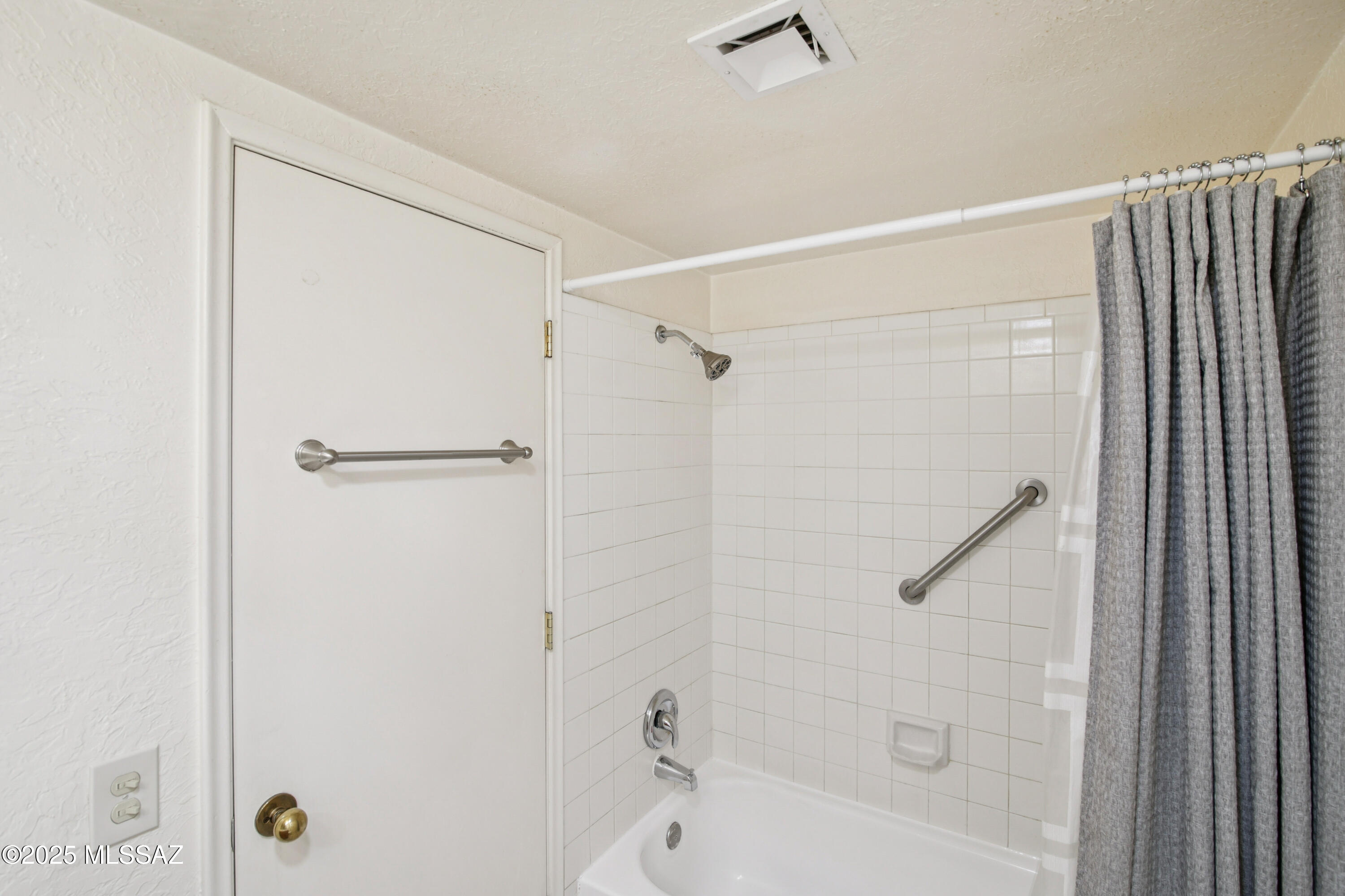 River Grove Condos. - Residential