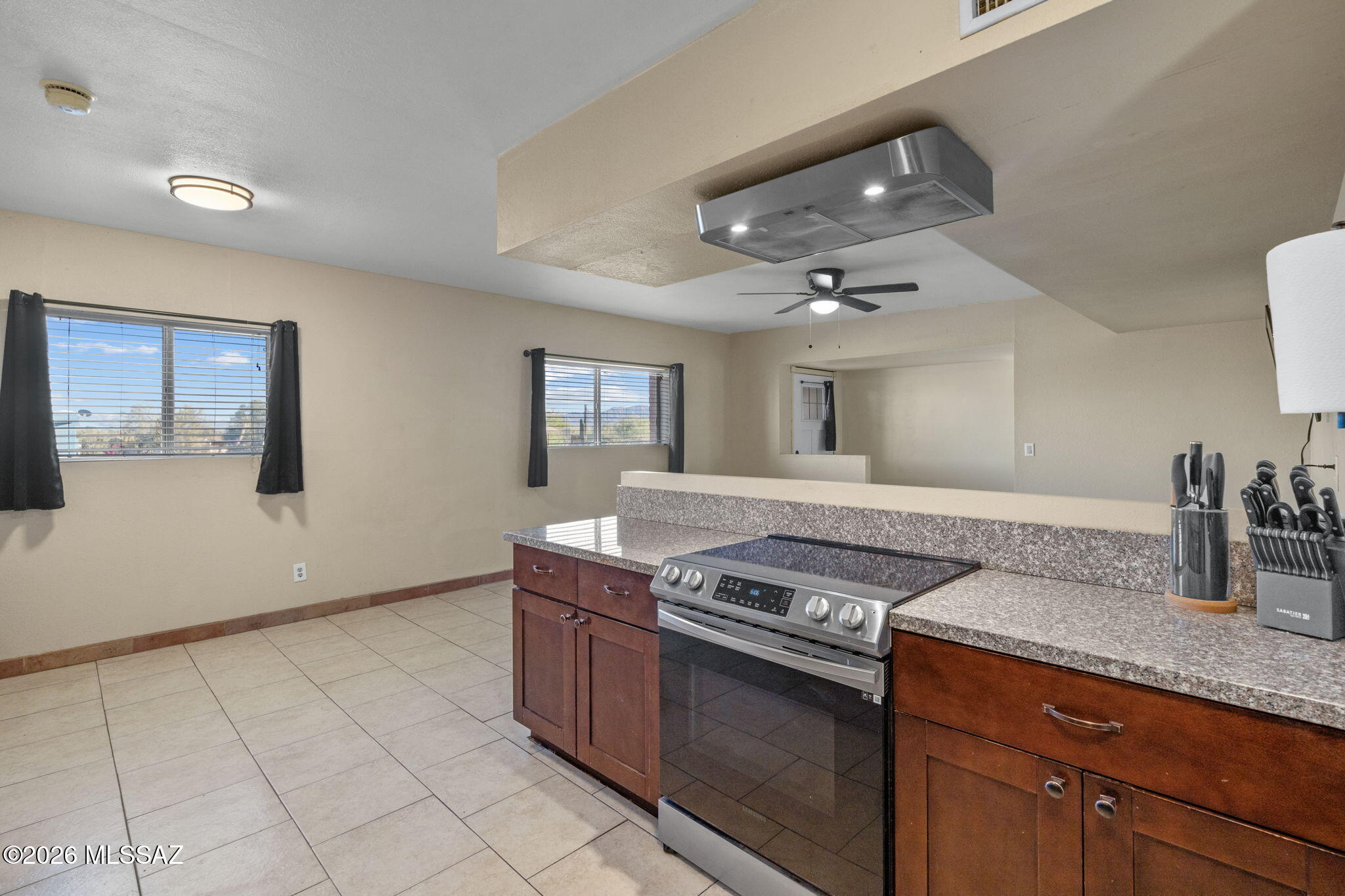 3810 W Placita Oeste