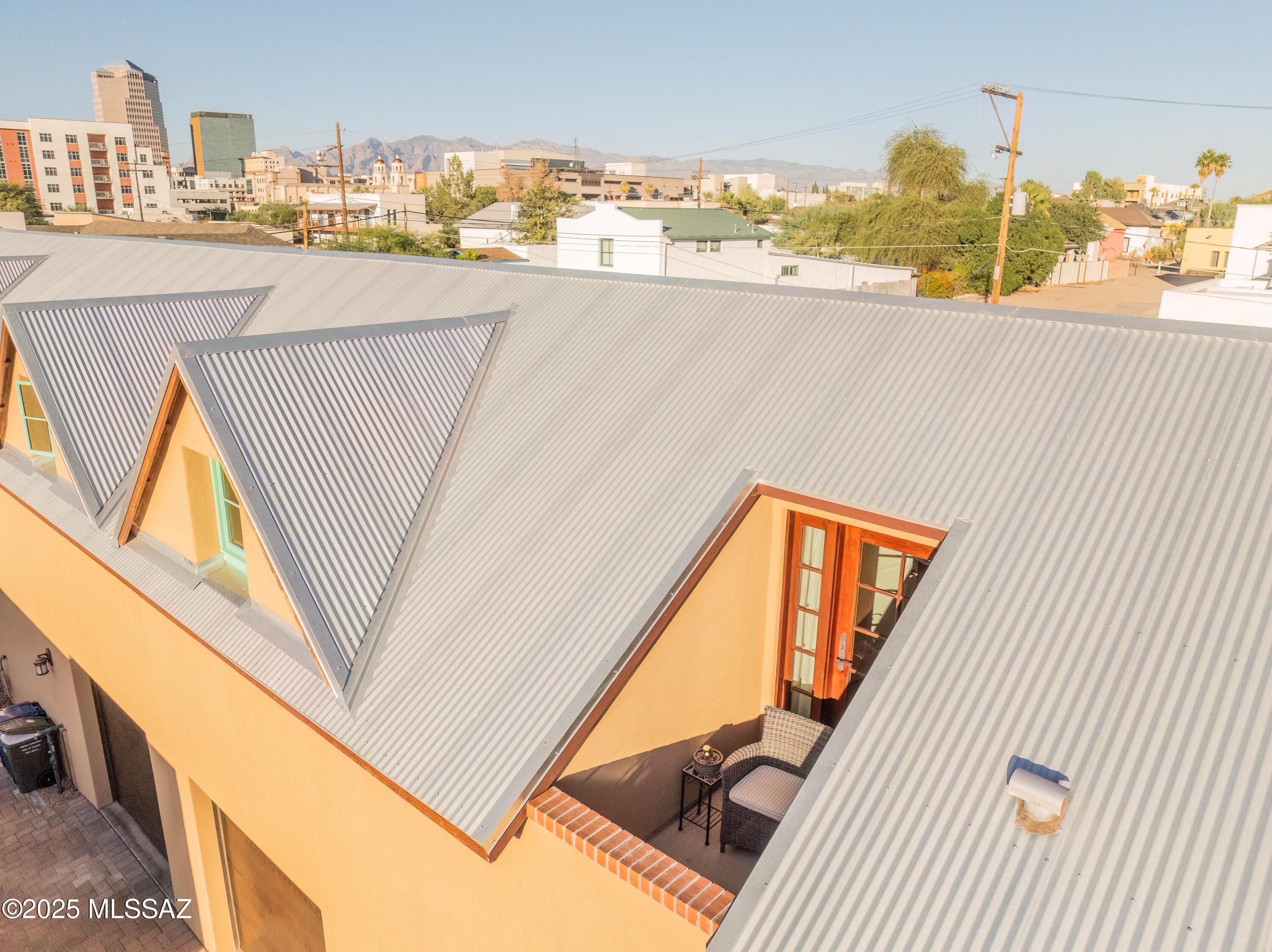 Kennedy & Meyer Townhomes - Residential