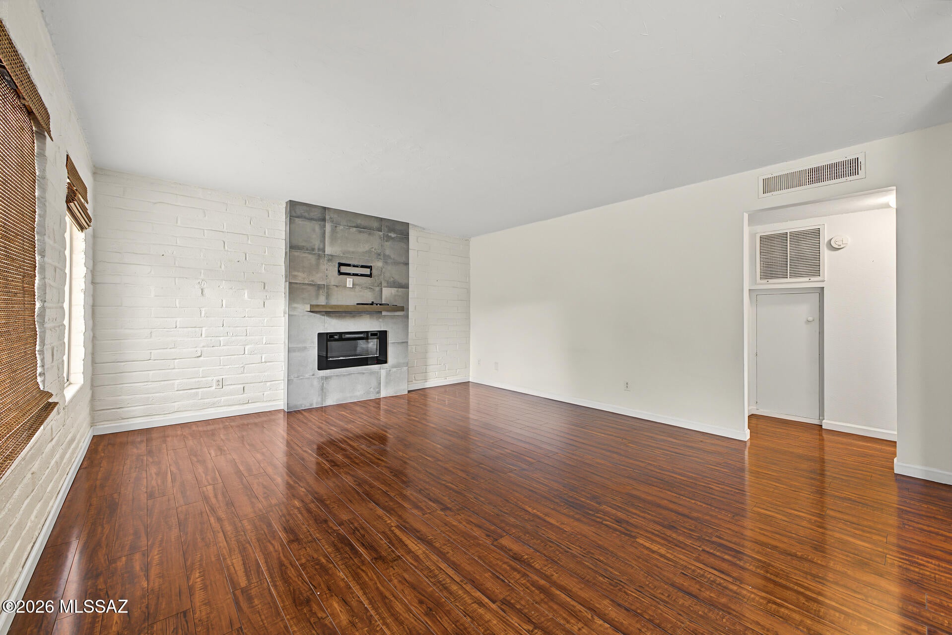 6609 E Calle Alegria A