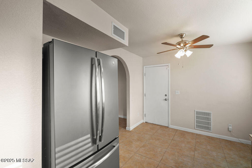 Twin Lakes (194-231) - Residential