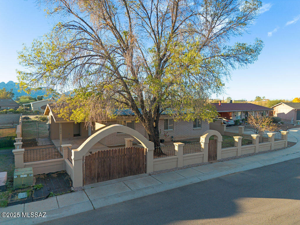 Twin Lakes (194-231) - Residential