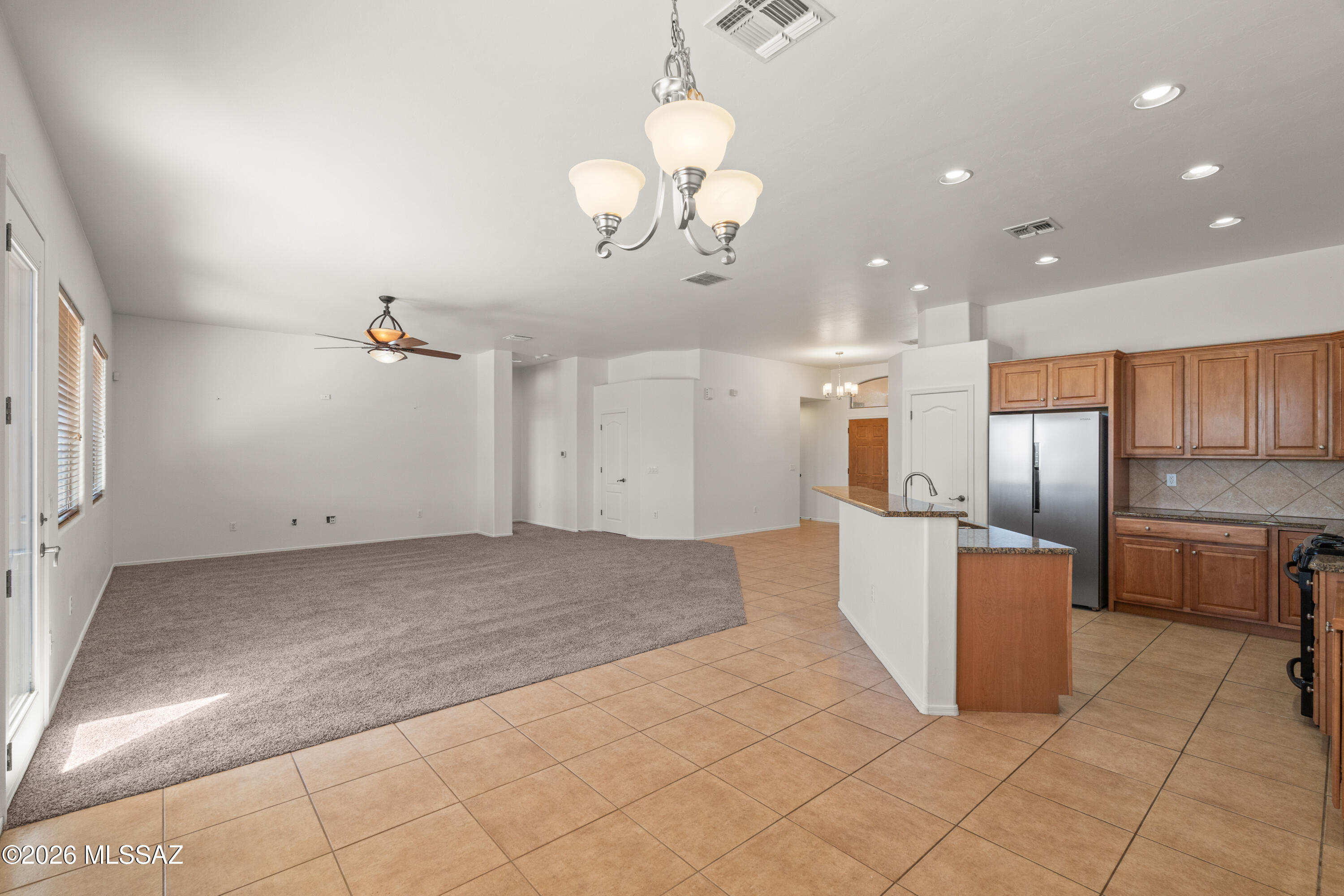 New Tucson Unit NO. 8 (1-455) - Residential Lease