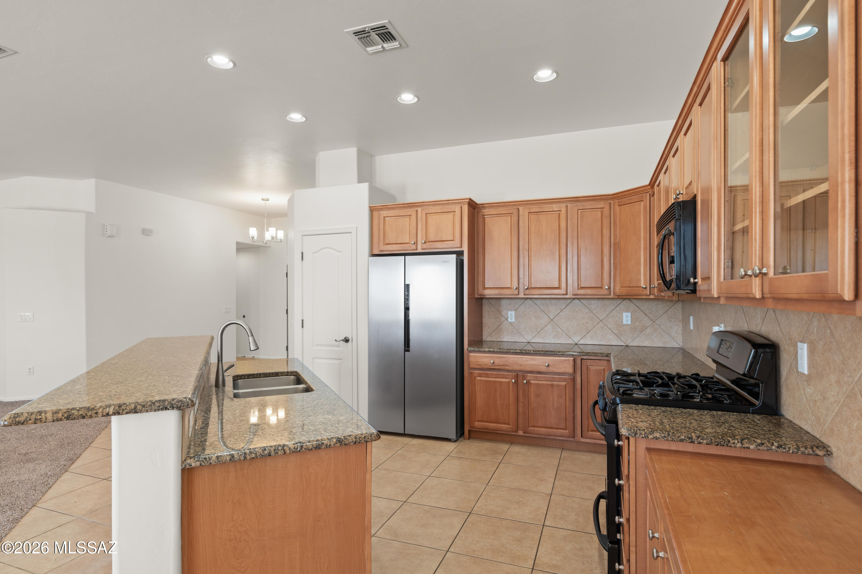 New Tucson Unit NO. 8 (1-455) - Residential Lease