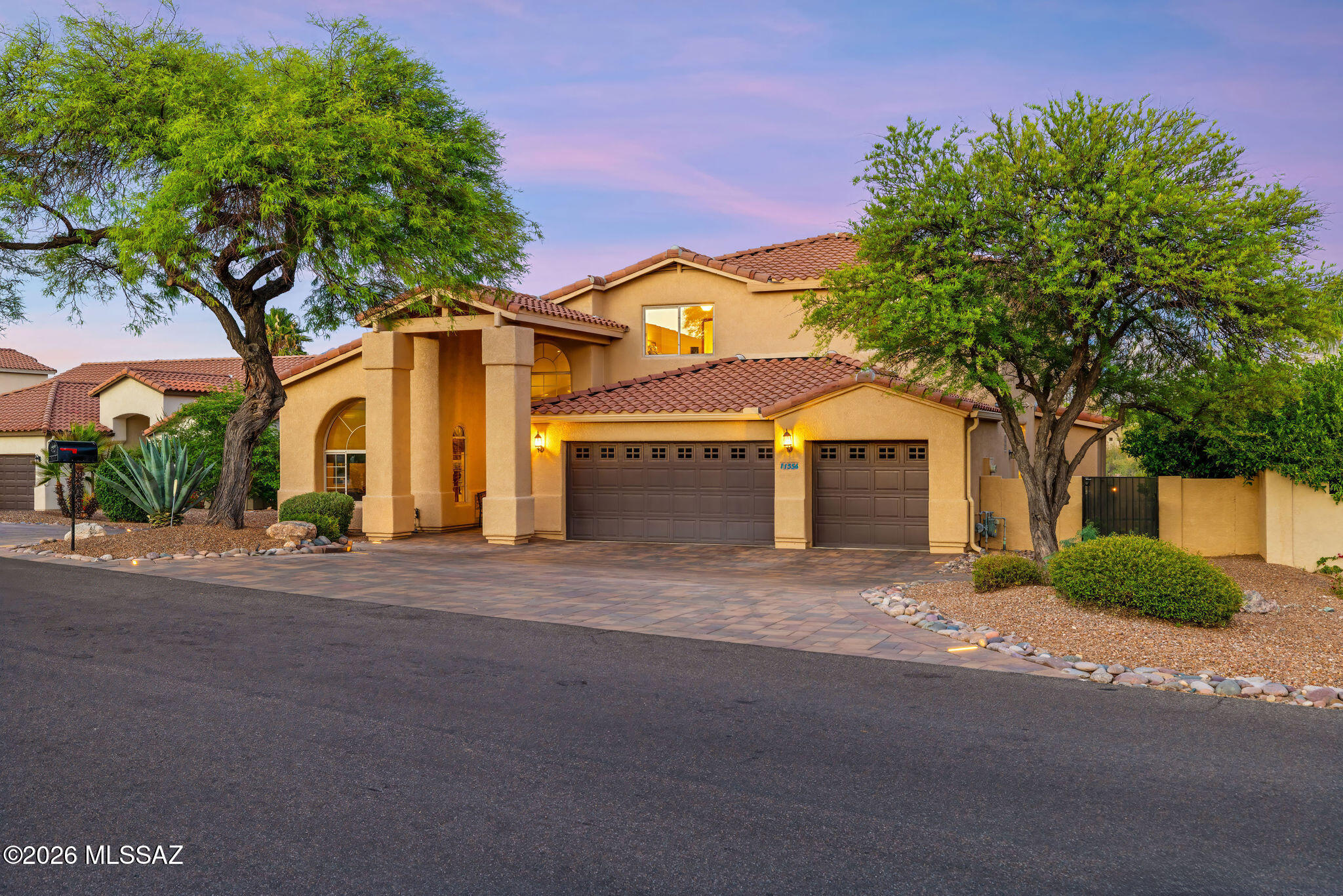 11556 N Via De La Verbenita