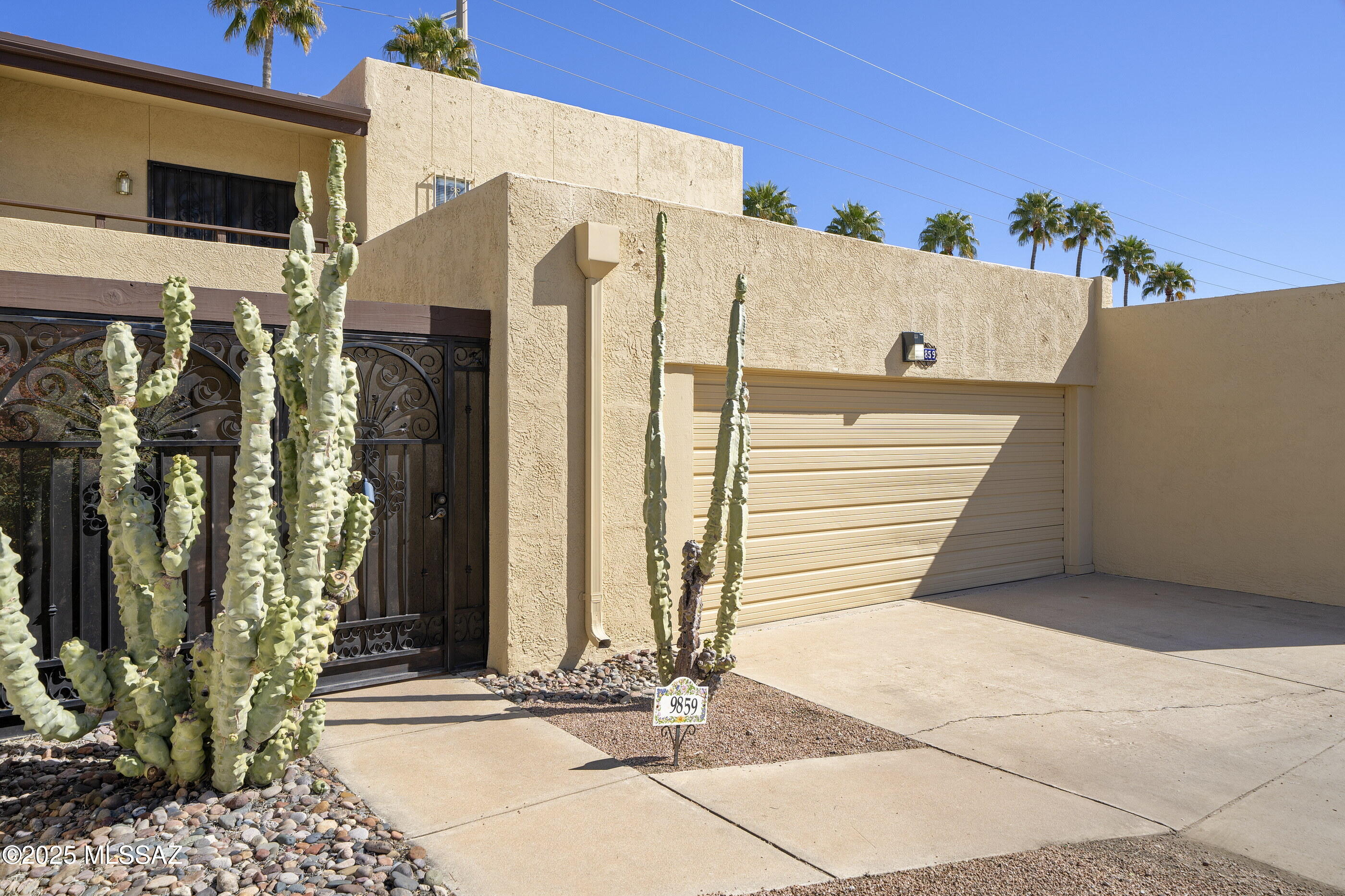 Vista Grande Townhouses (1-58) - Residential