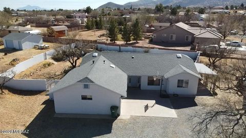Photo of 4845 S Whitewing Road, Sierra Vista, AZ 85650 (MLS # 22607057)