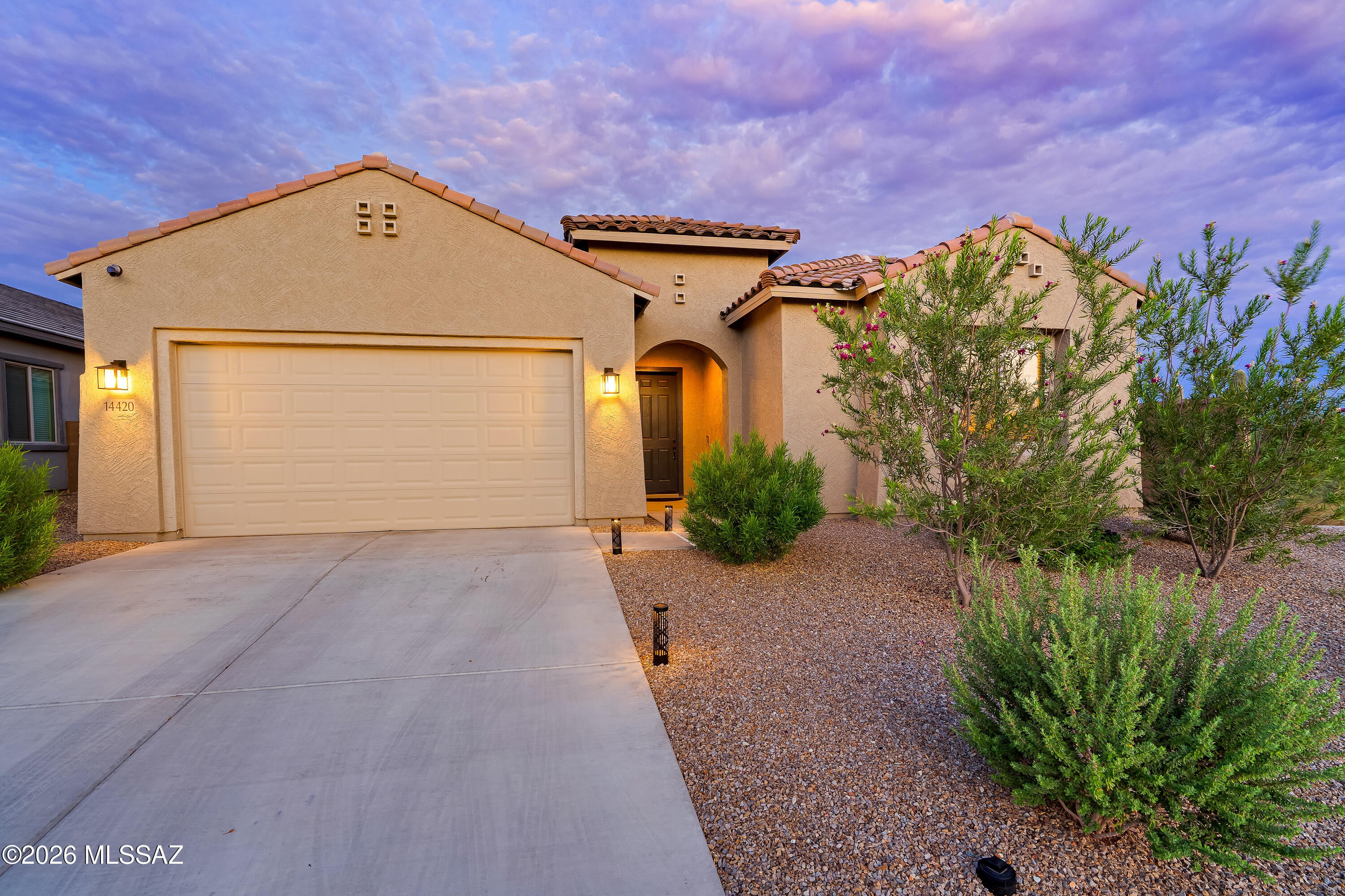 14420 N Twin Saguaro Drive