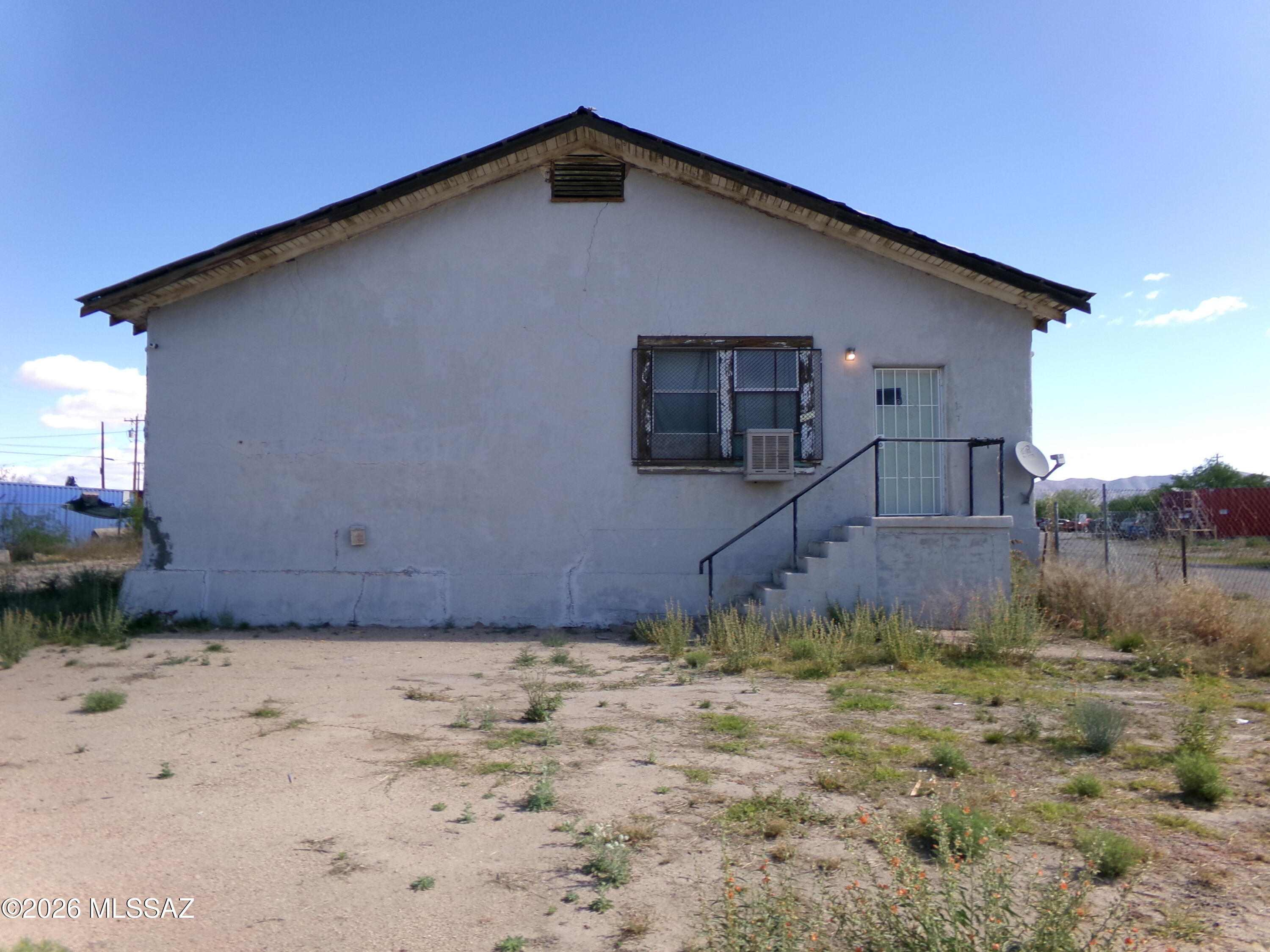 312 N Railroad Avenue