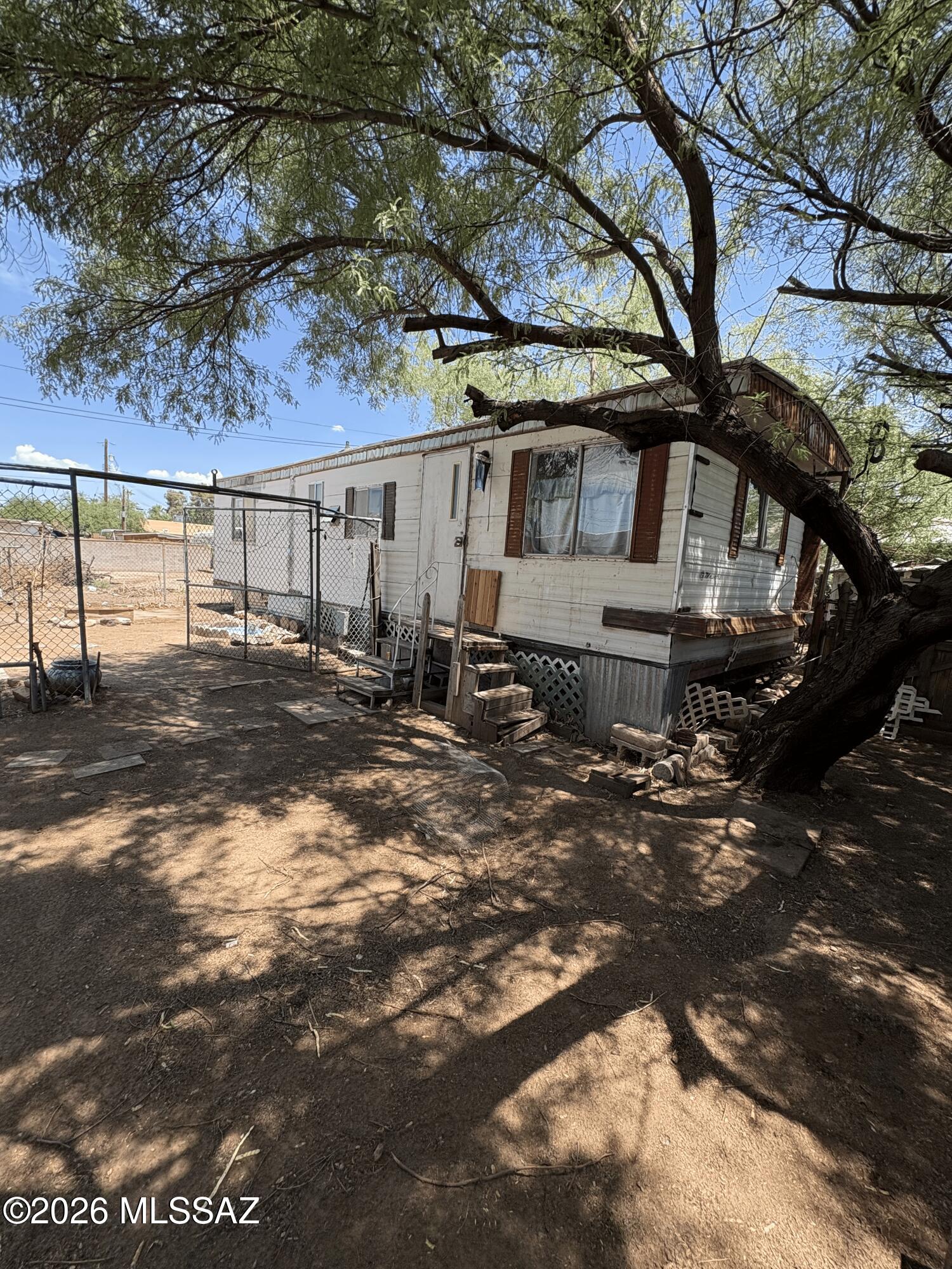 3218 N Romero Road