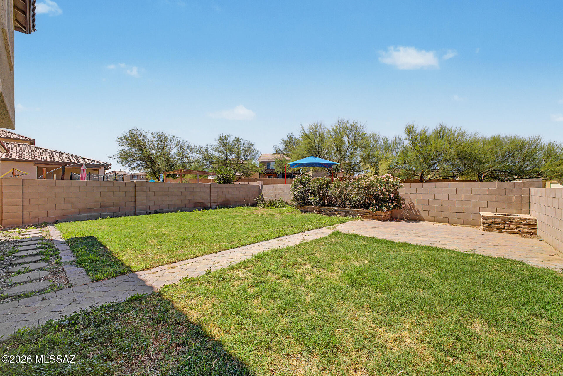 Interstate 10 and Kolb Road - Residential