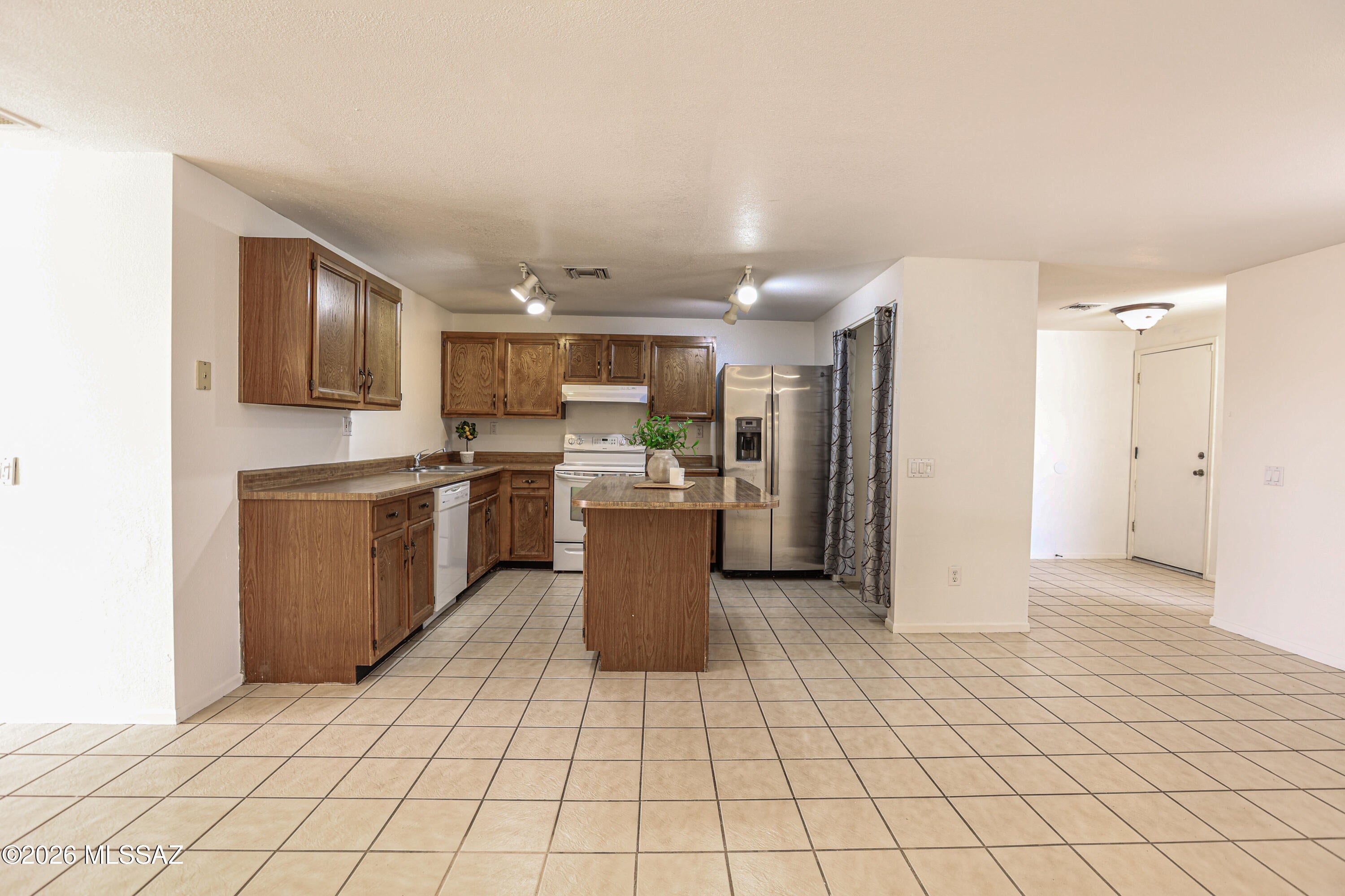 4540 W Lynn Circle