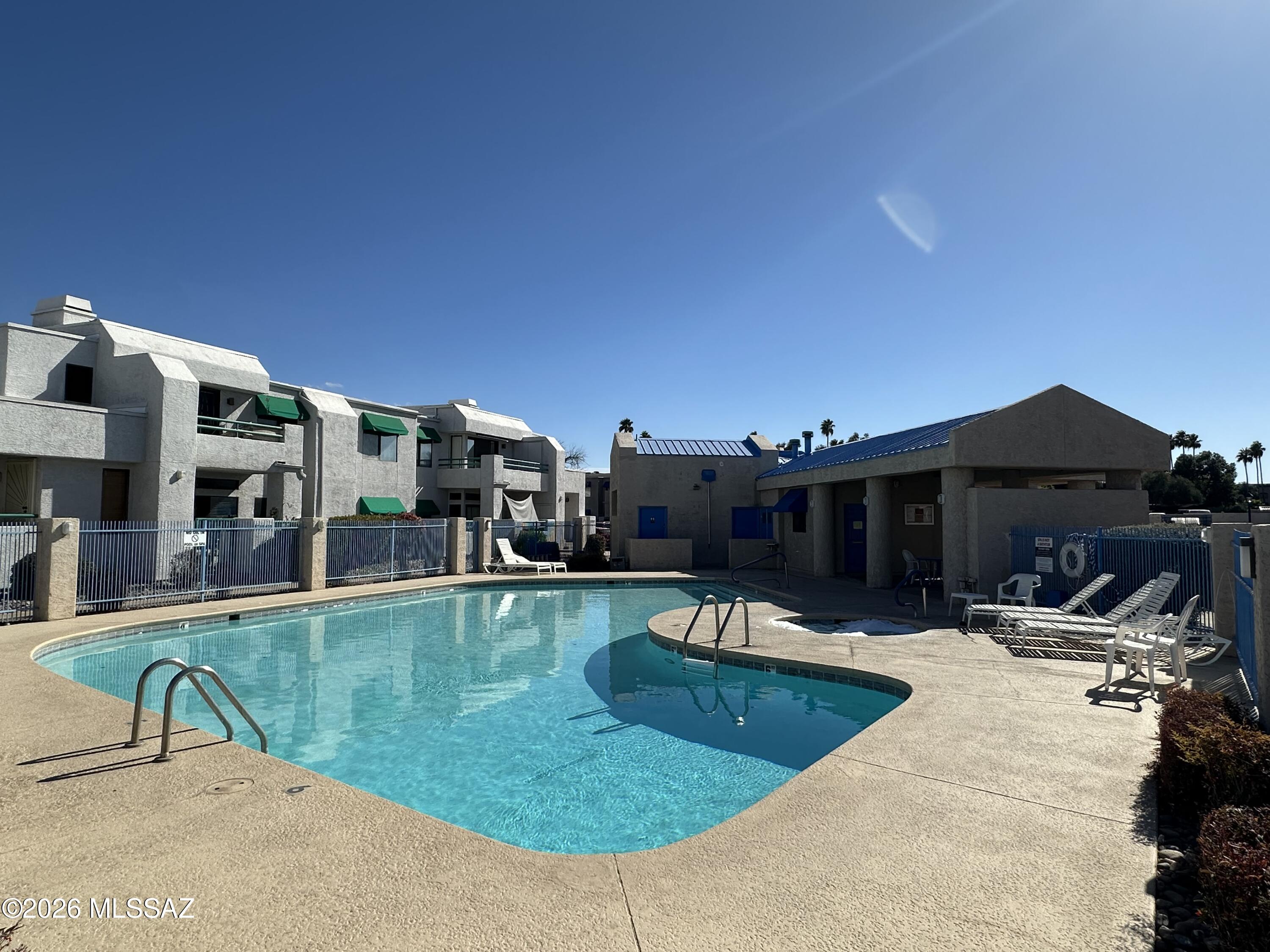 Summertree Condominiums (1-224) - Residential