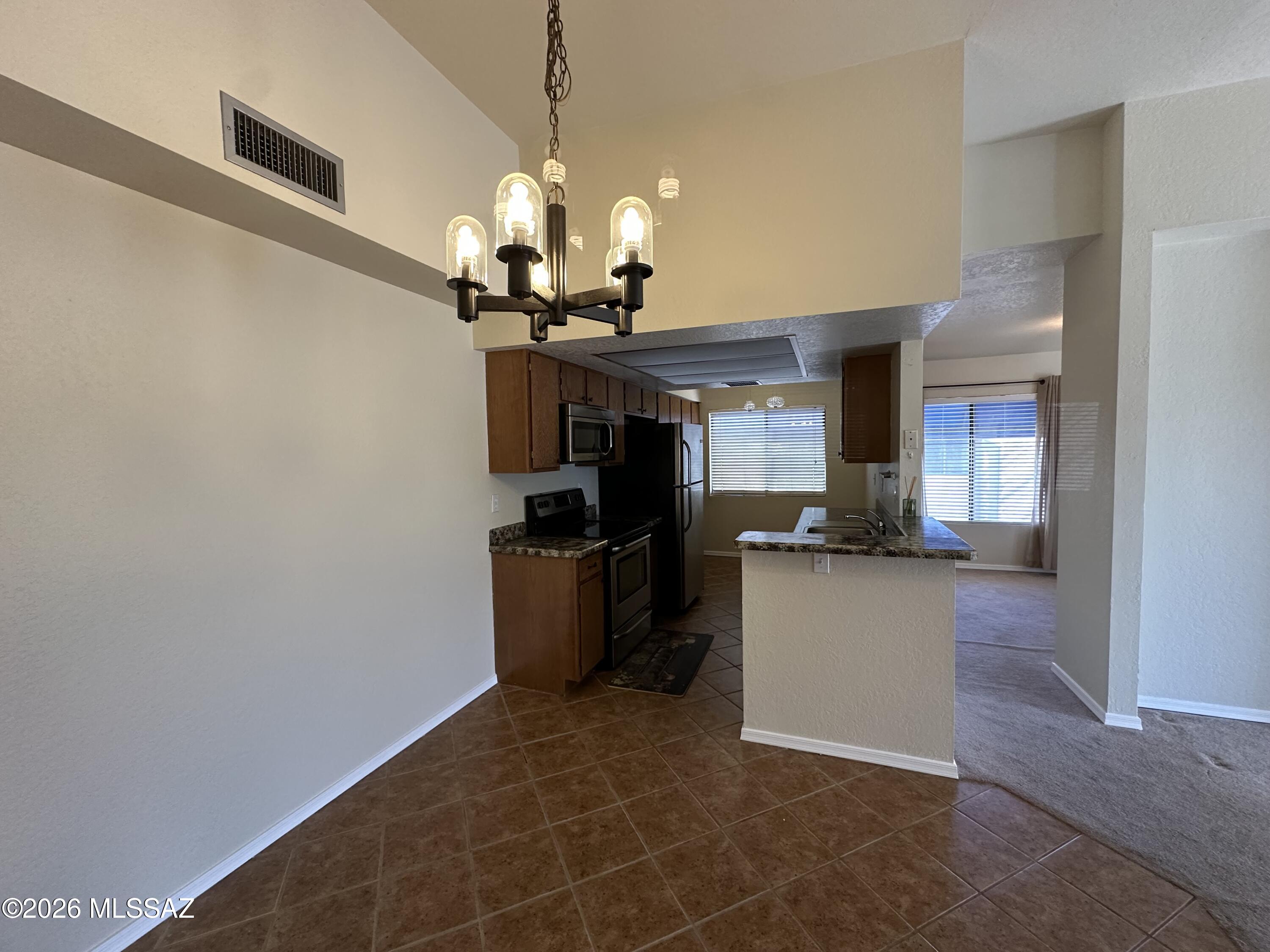 Summertree Condominiums (1-224) - Residential