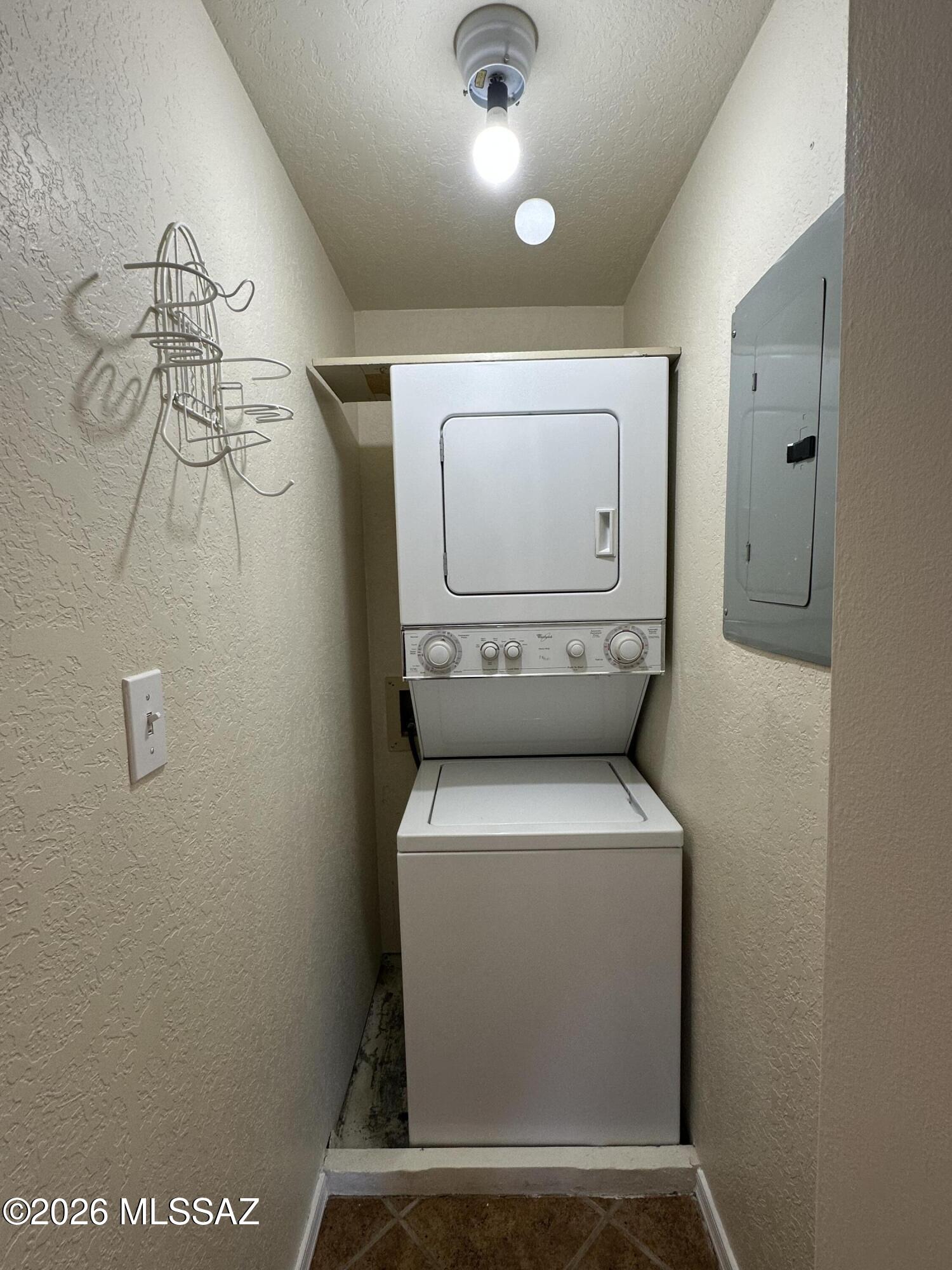 Summertree Condominiums (1-224) - Residential
