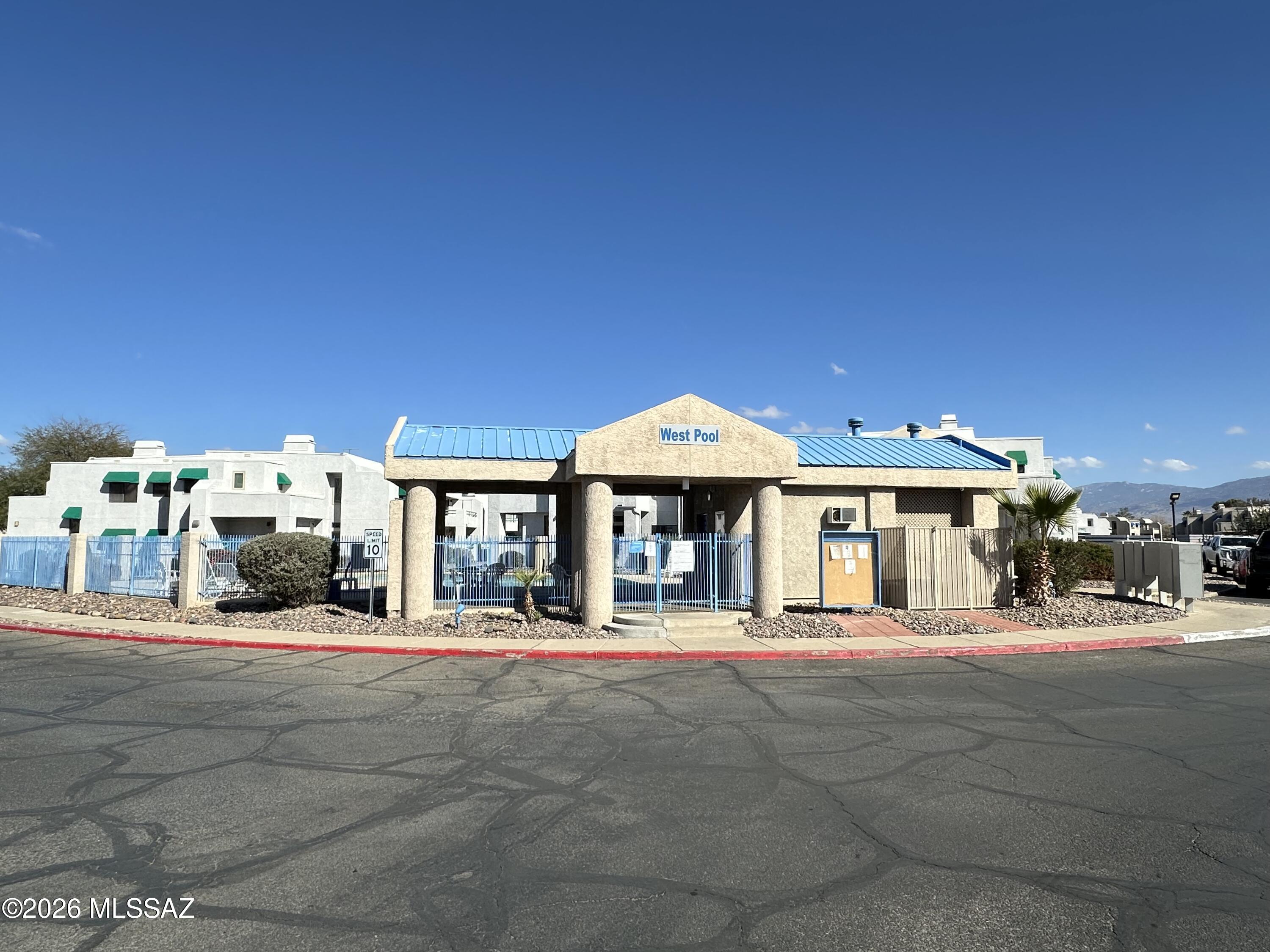 Summertree Condominiums (1-224) - Residential