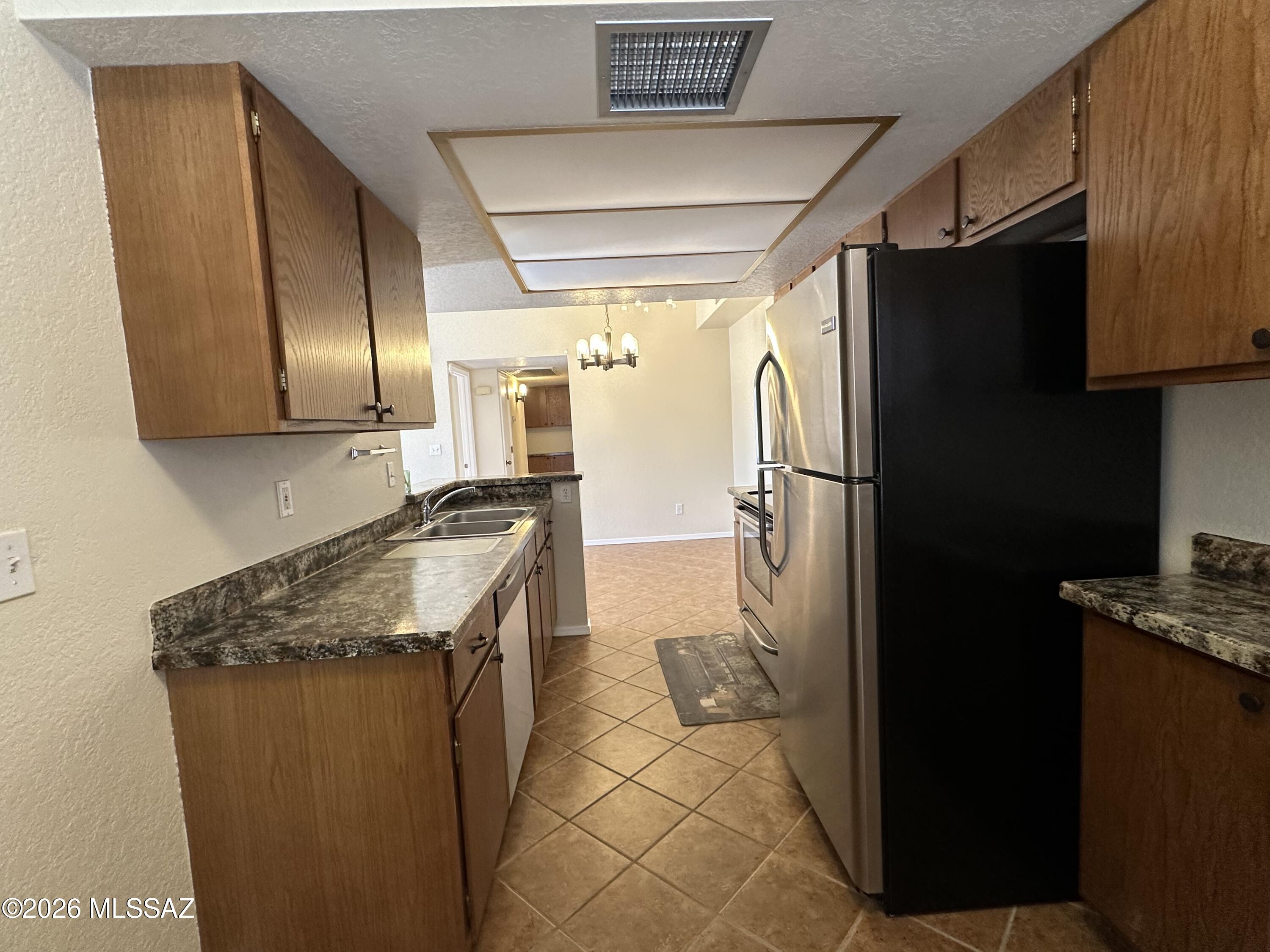 Summertree Condominiums (1-224) - Residential