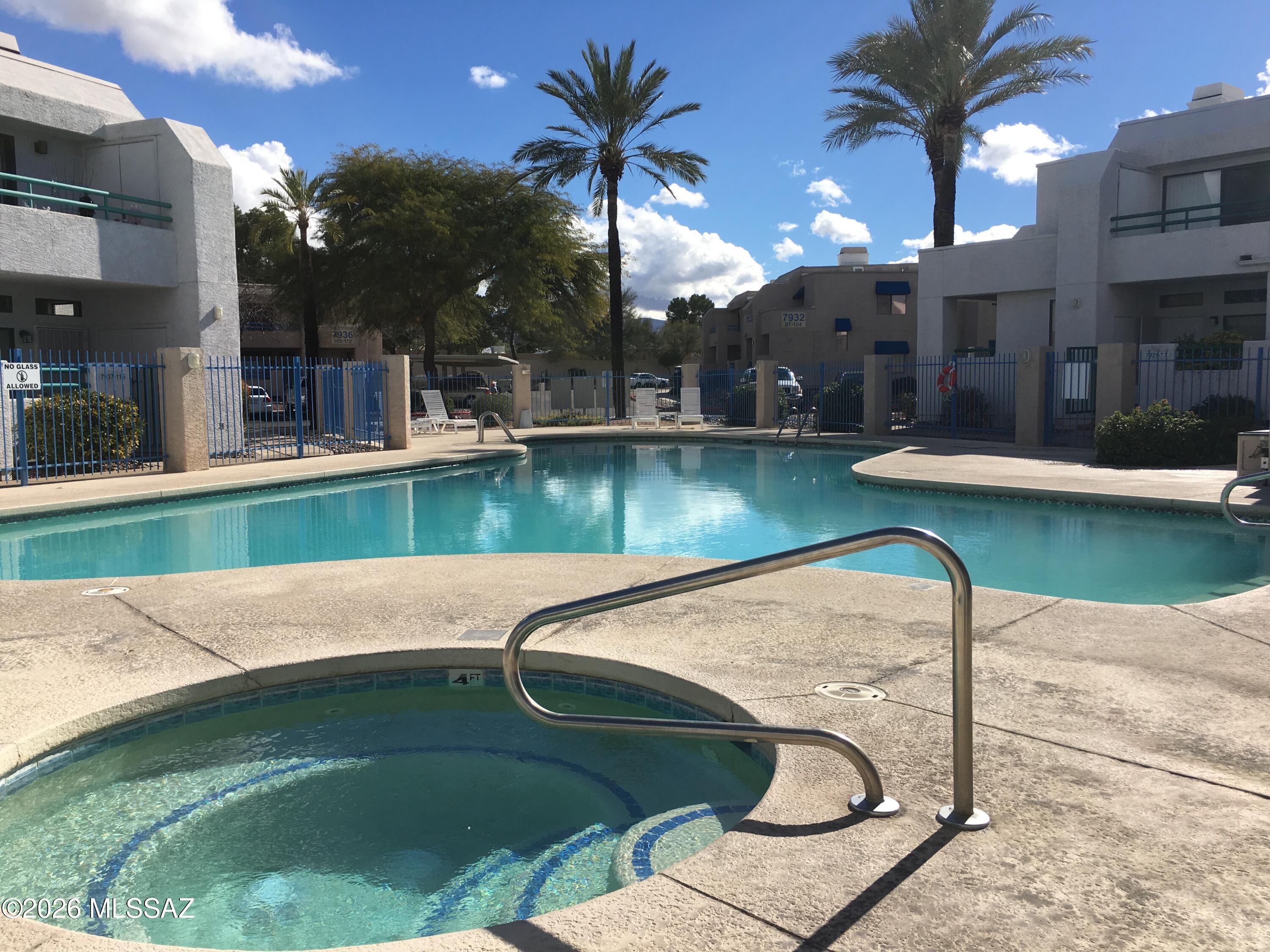 Summertree Condominiums (1-224) - Residential