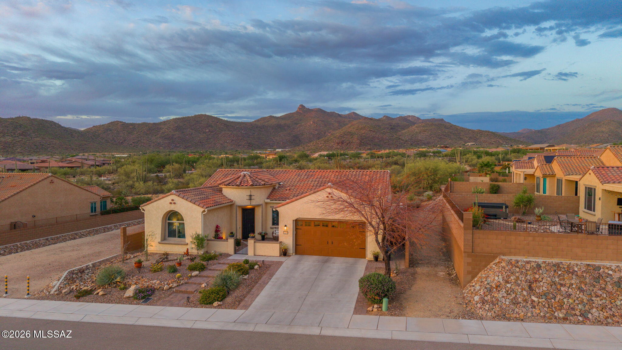 Del Webb At Dove Mountain VI - Residential