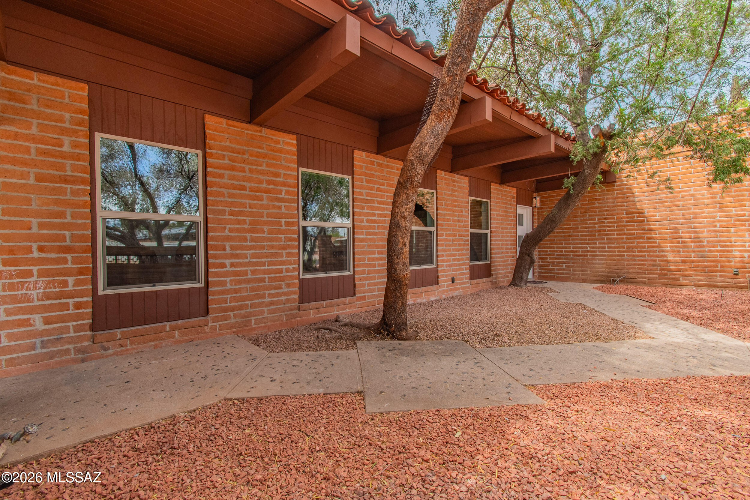 430 S Colonia Avenue