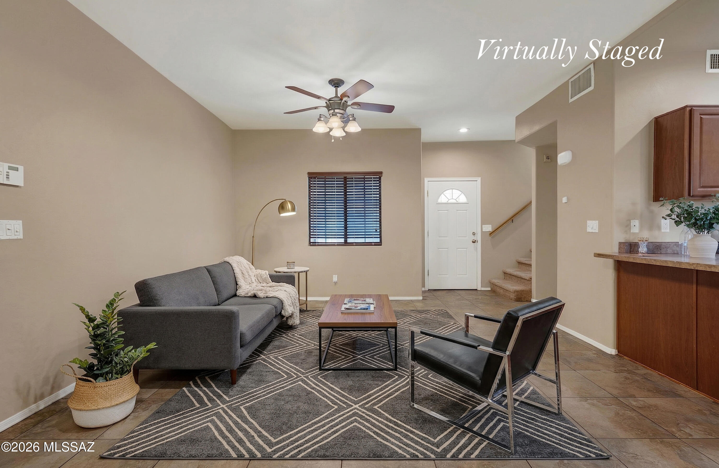 3047 N Estrella Avenue